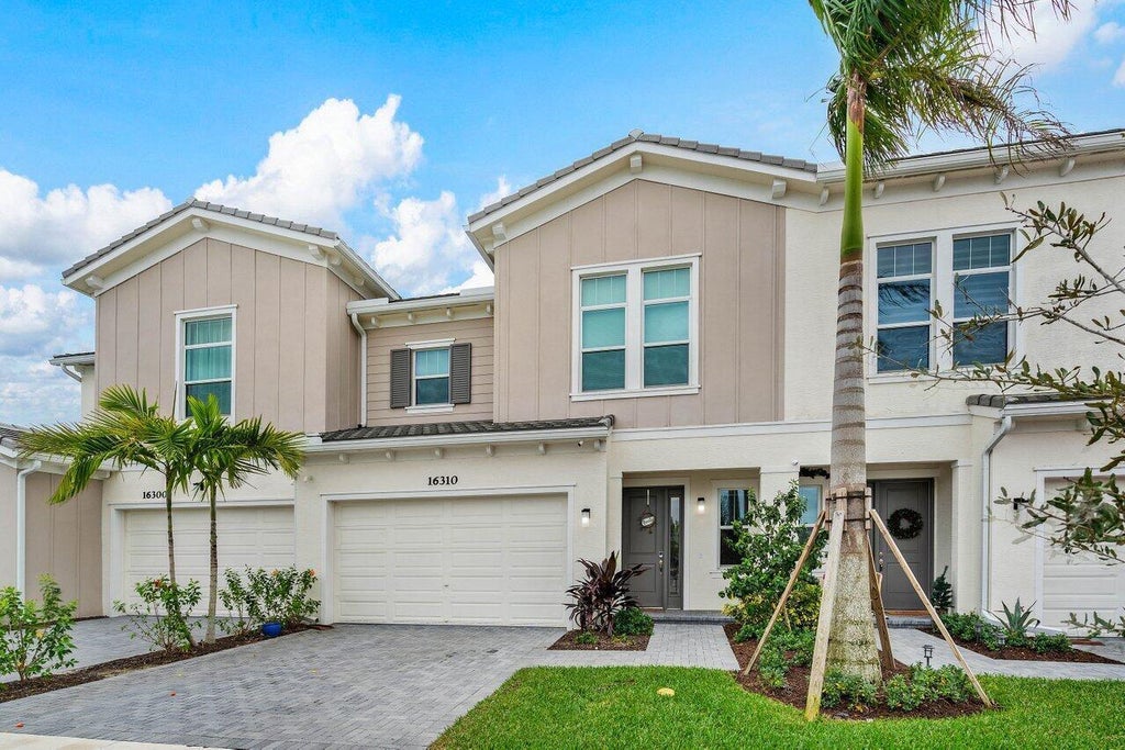 Photo of 16310 OAKVIEW Drive, Westlake, FL 33470 (MLS # B26077910)