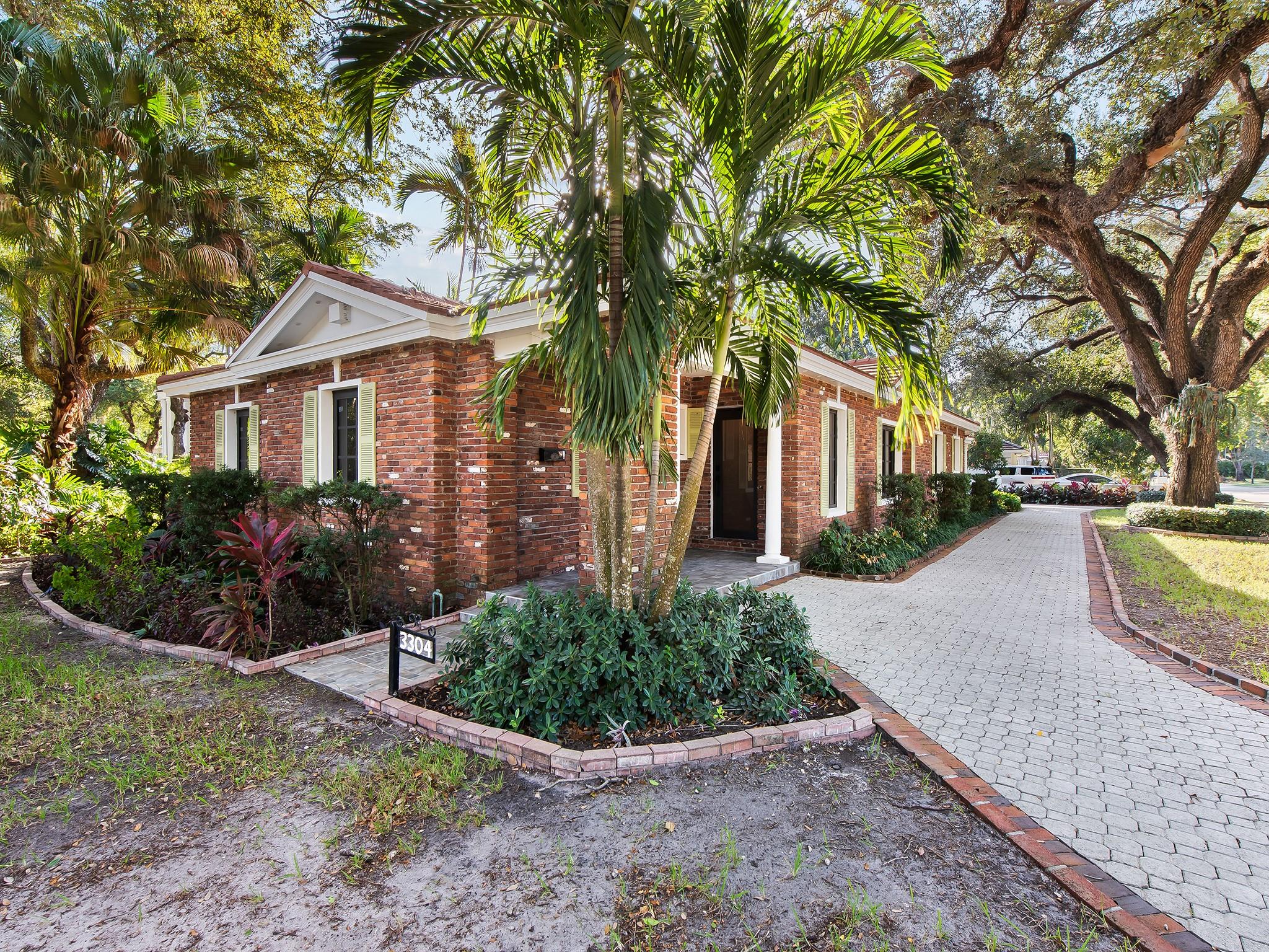 CORAL GABLES COUNTRY CLUB - Residential Lease