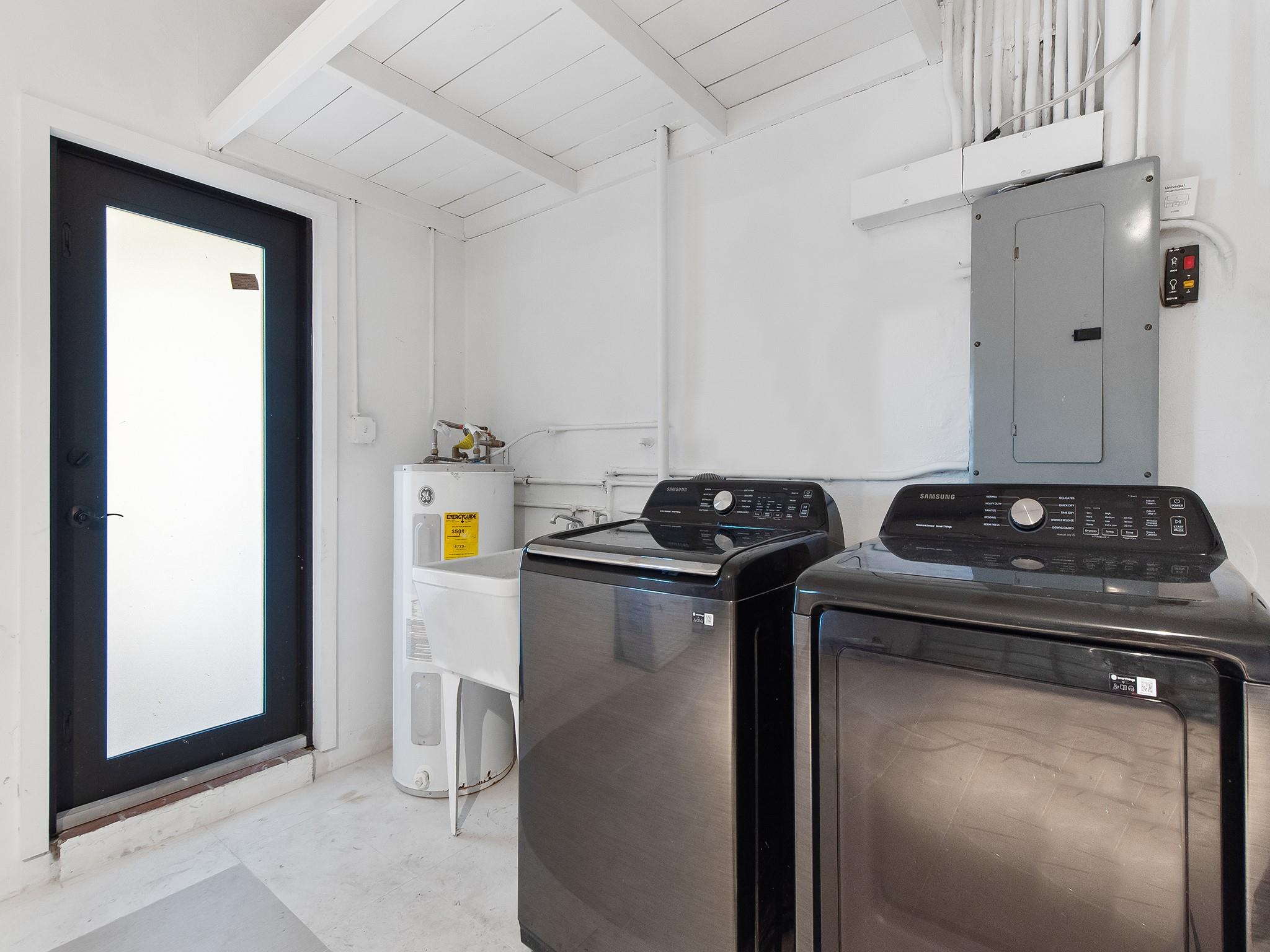 CORAL GABLES COUNTRY CLUB - Residential Lease