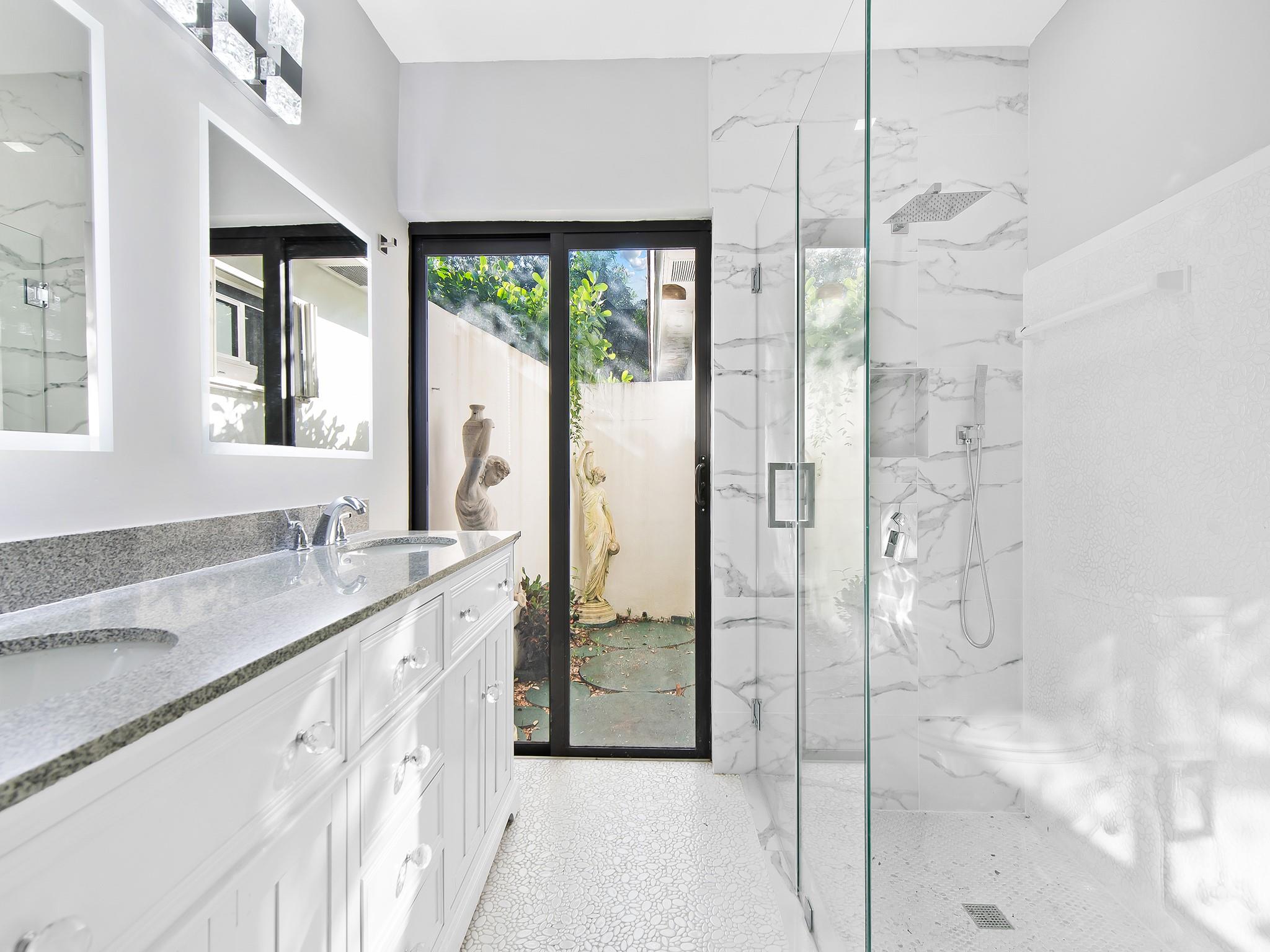 CORAL GABLES COUNTRY CLUB - Residential Lease