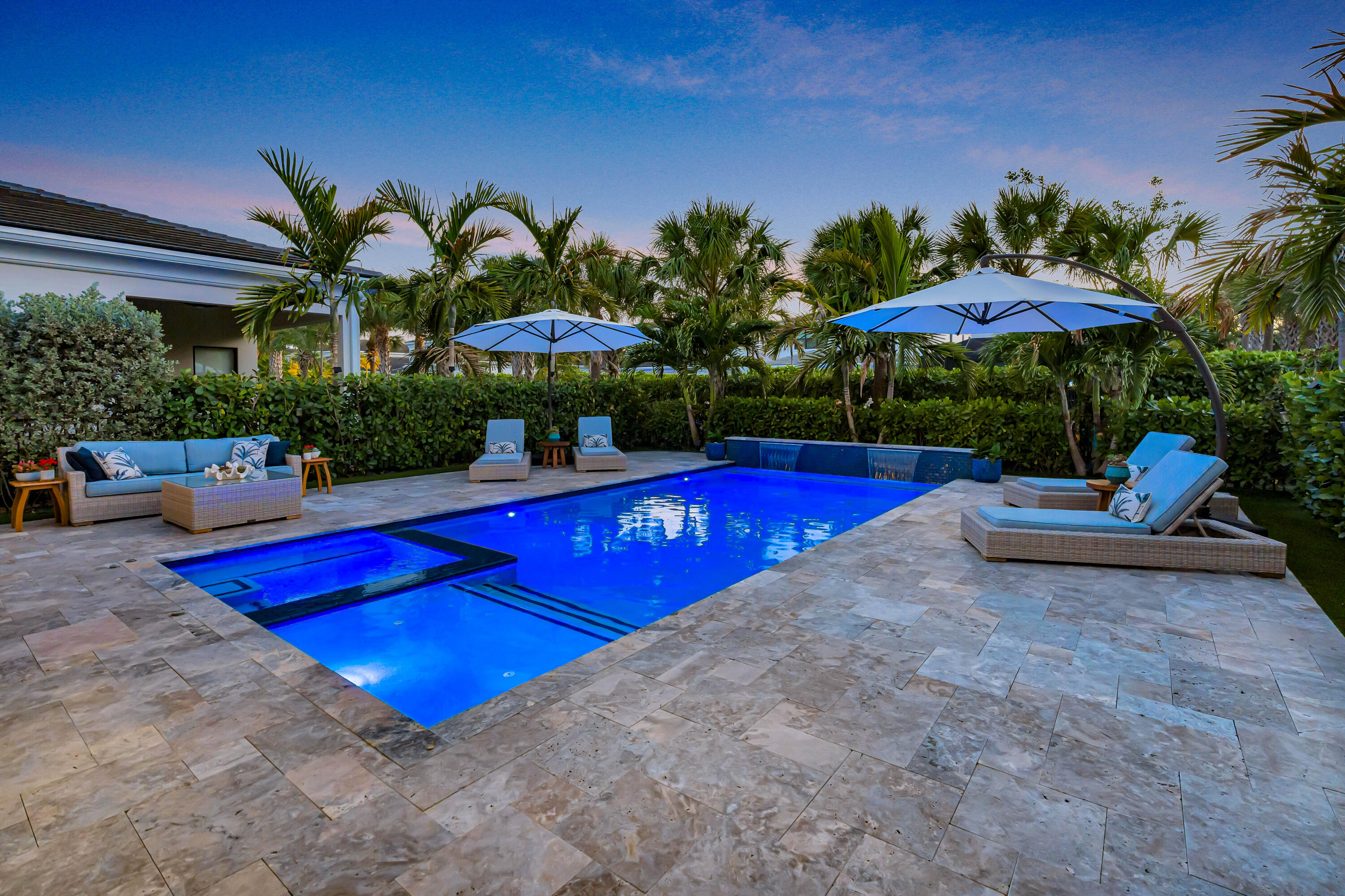 ARTISTRY - Residential