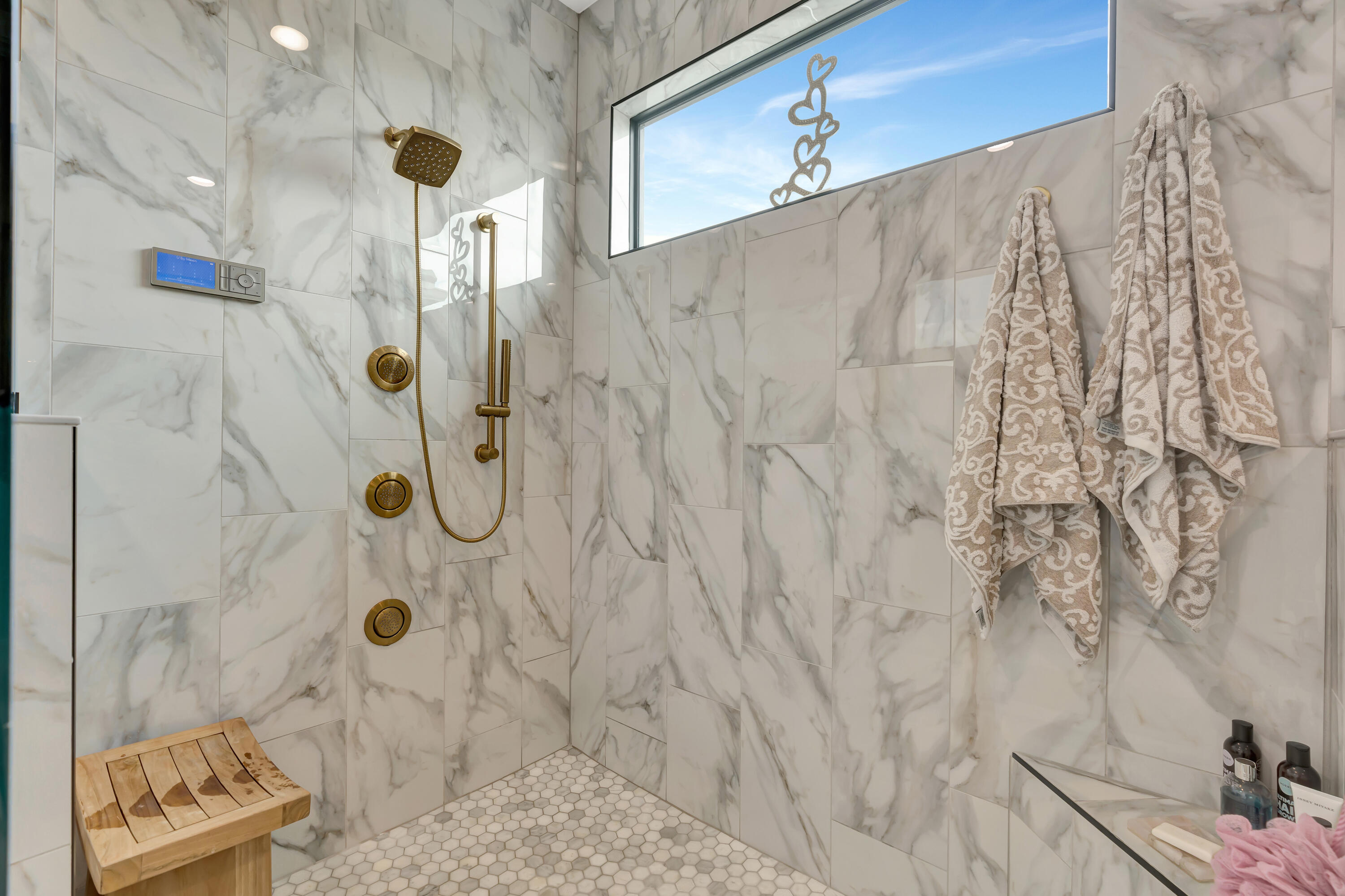 ARTISTRY - Residential
