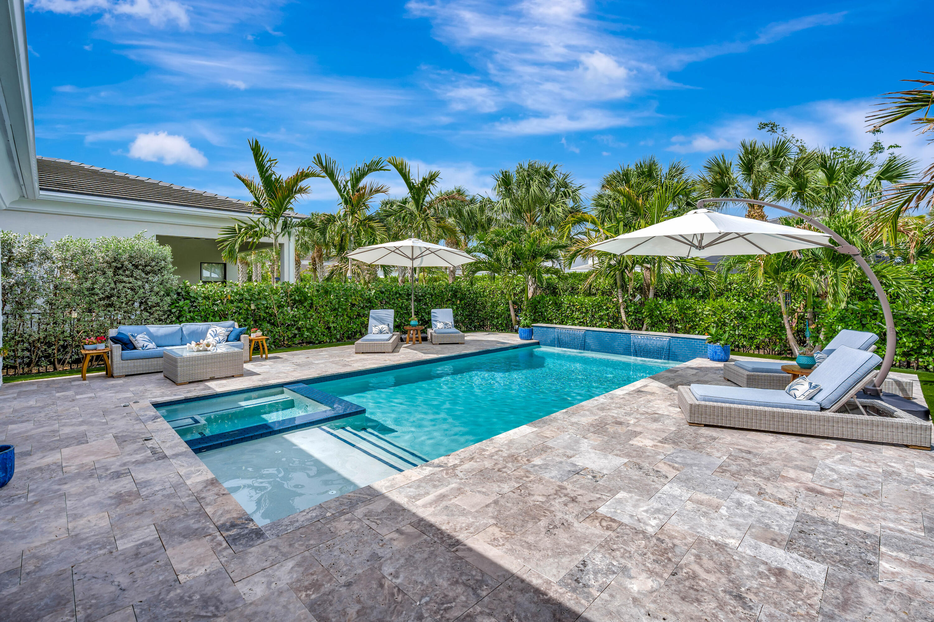 ARTISTRY - Residential