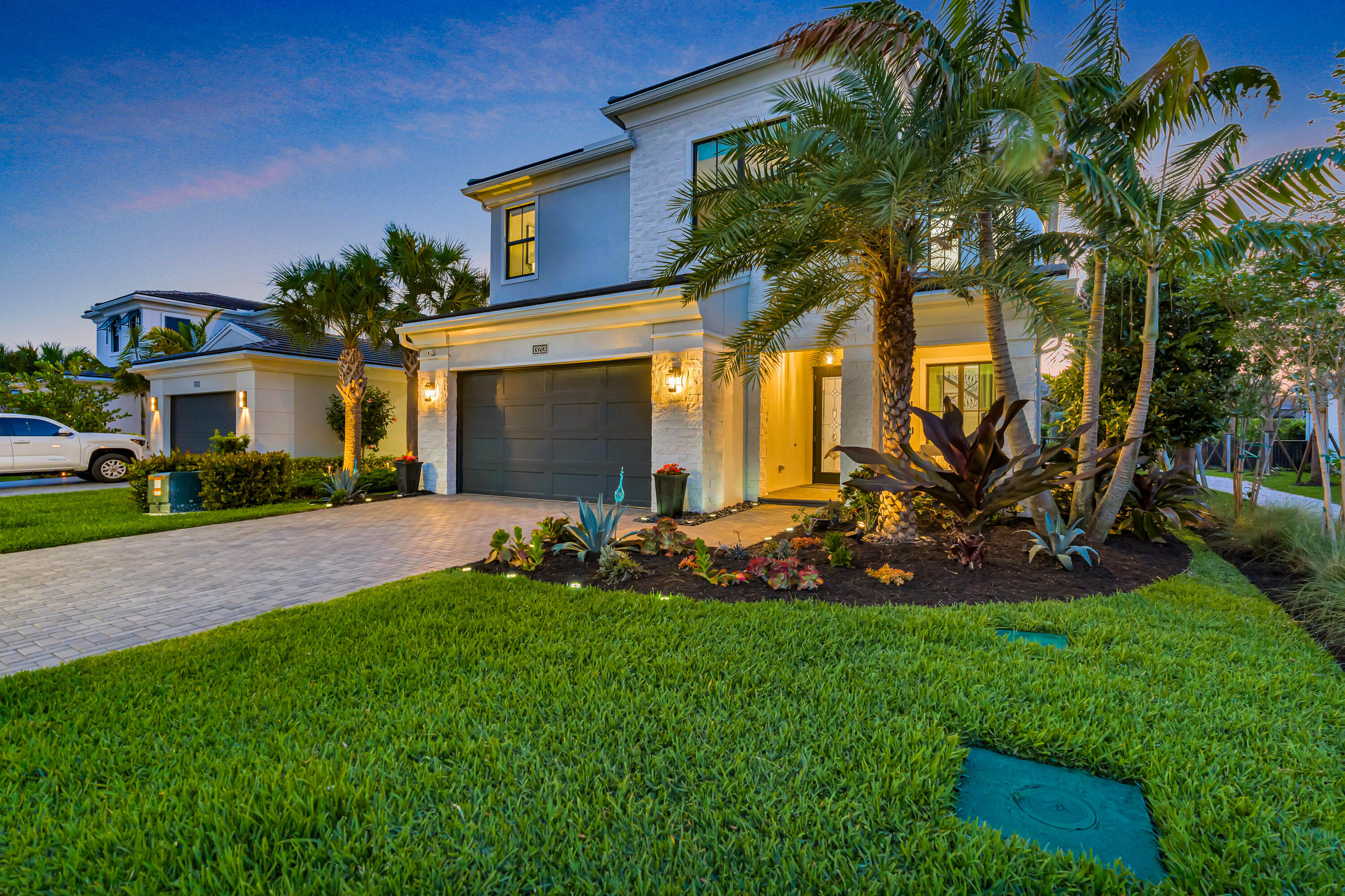 ARTISTRY - Residential