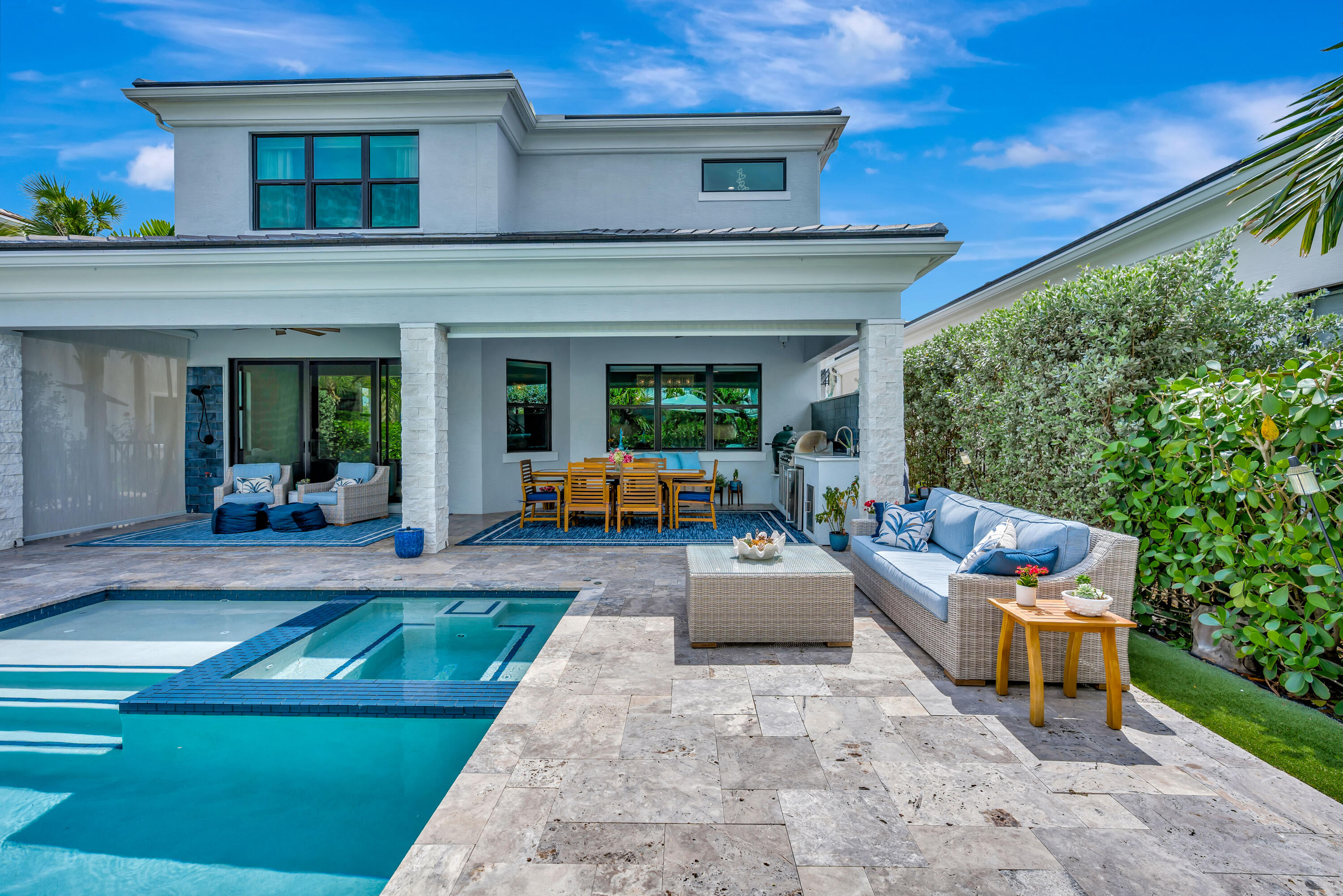 ARTISTRY - Residential