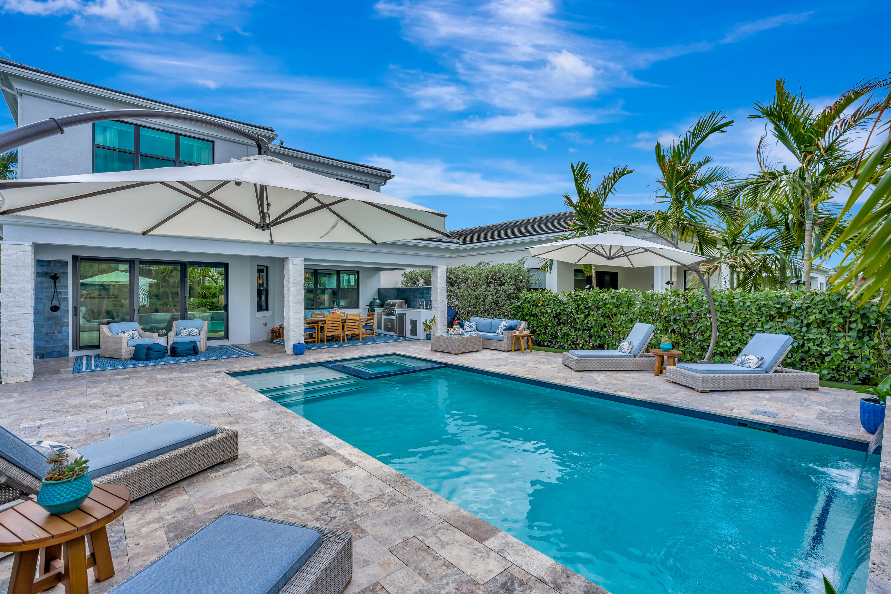 ARTISTRY - Residential
