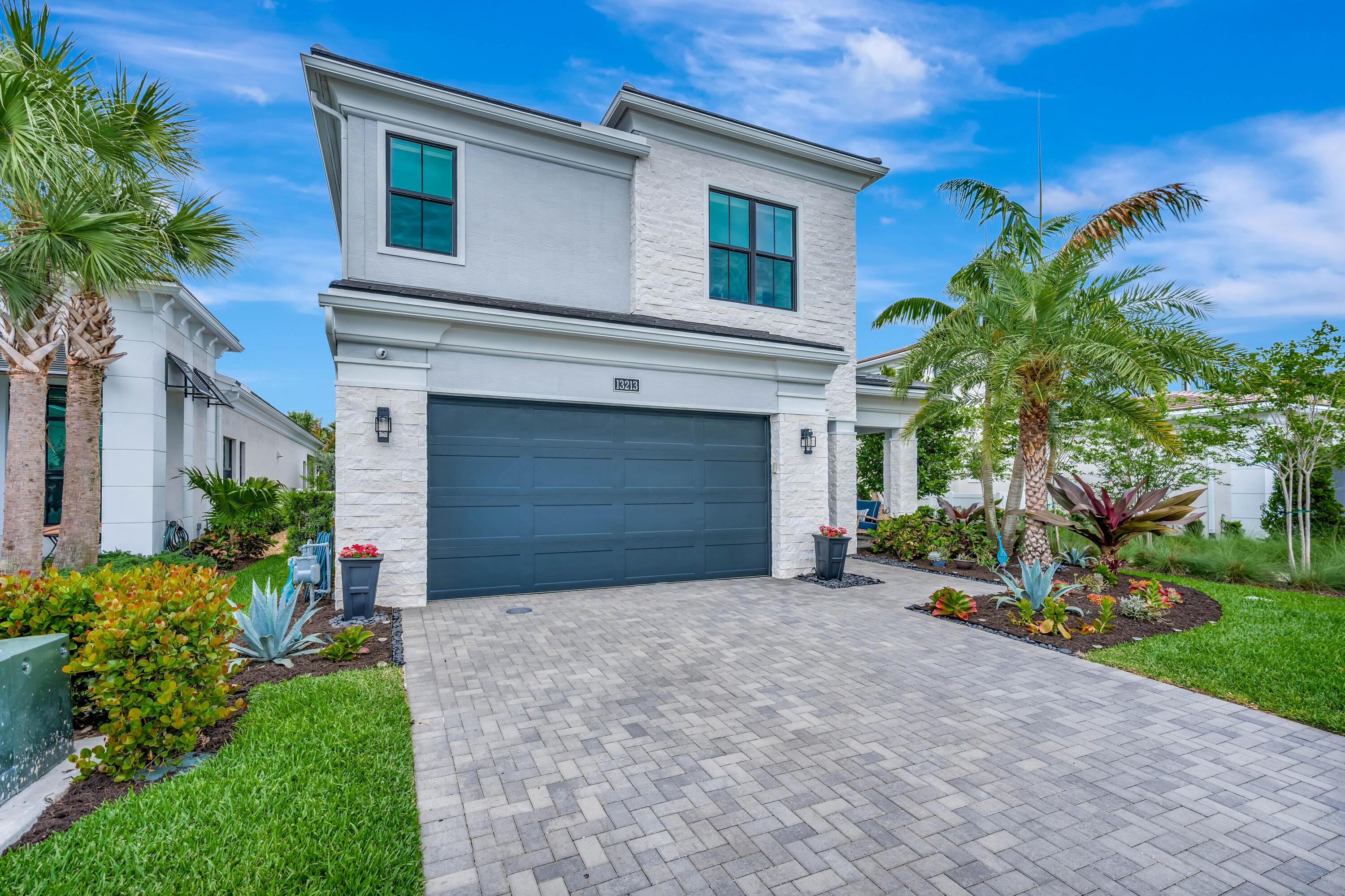 ARTISTRY - Residential