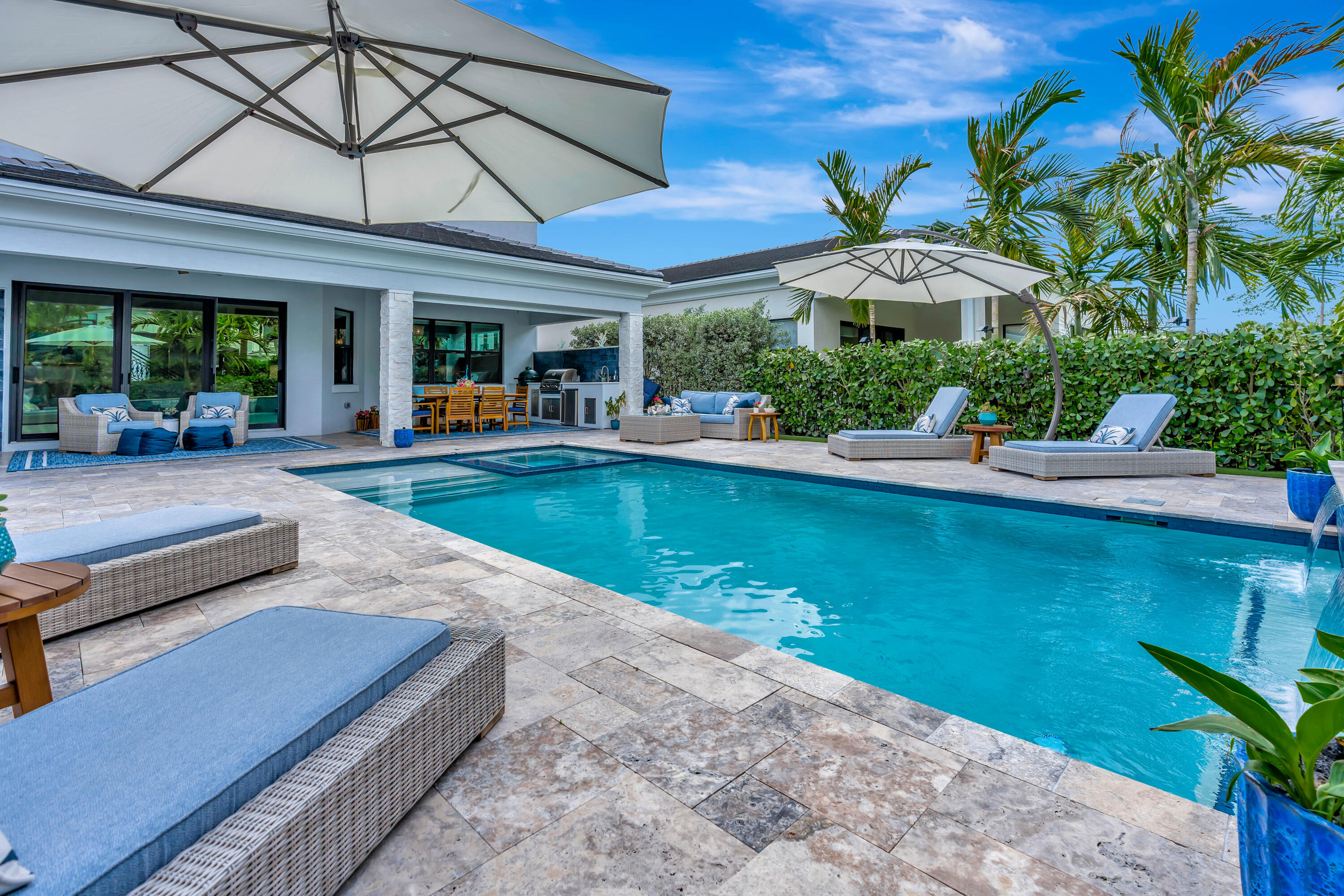 ARTISTRY - Residential