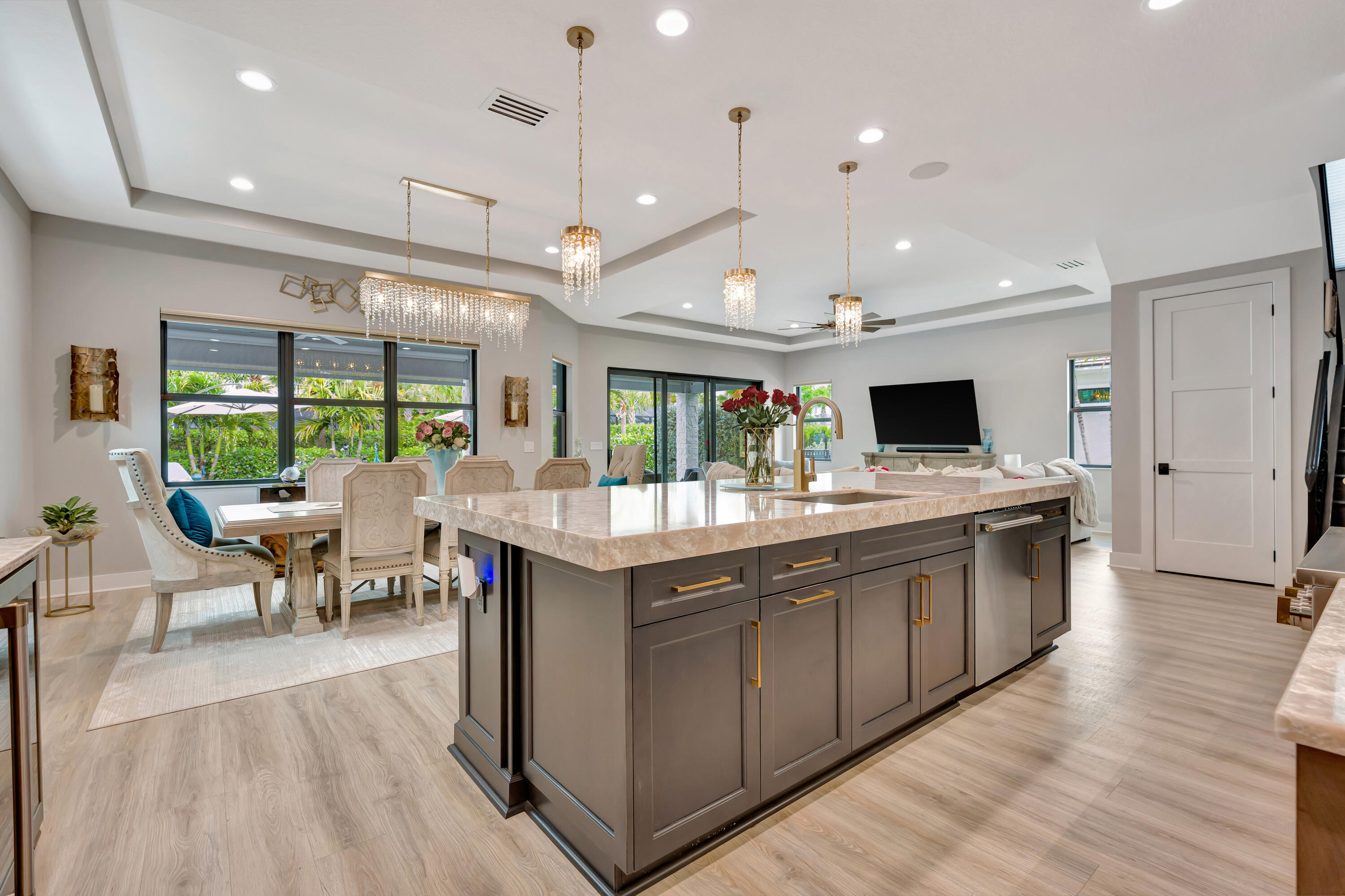 ARTISTRY - Residential