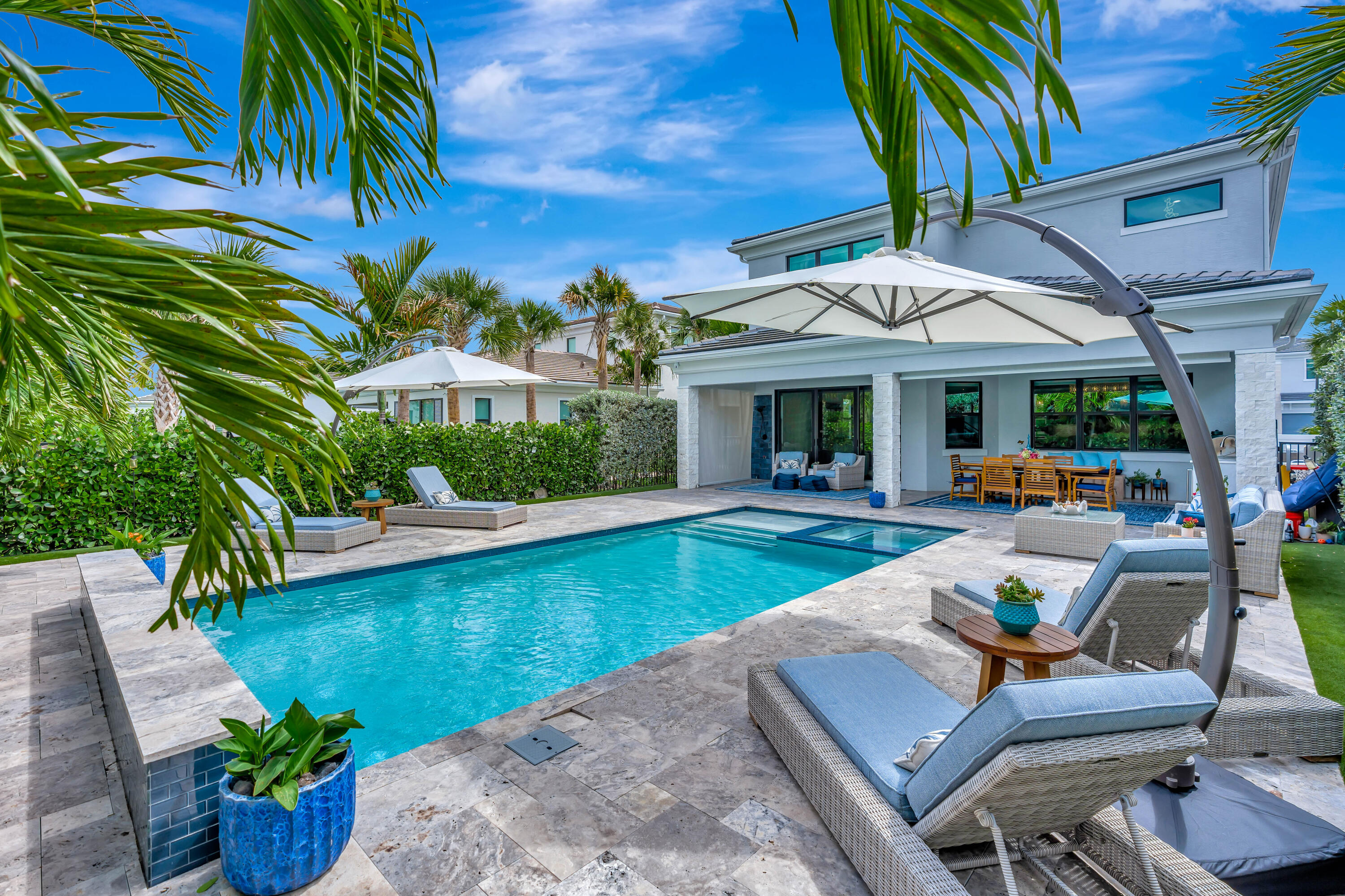 ARTISTRY - Residential