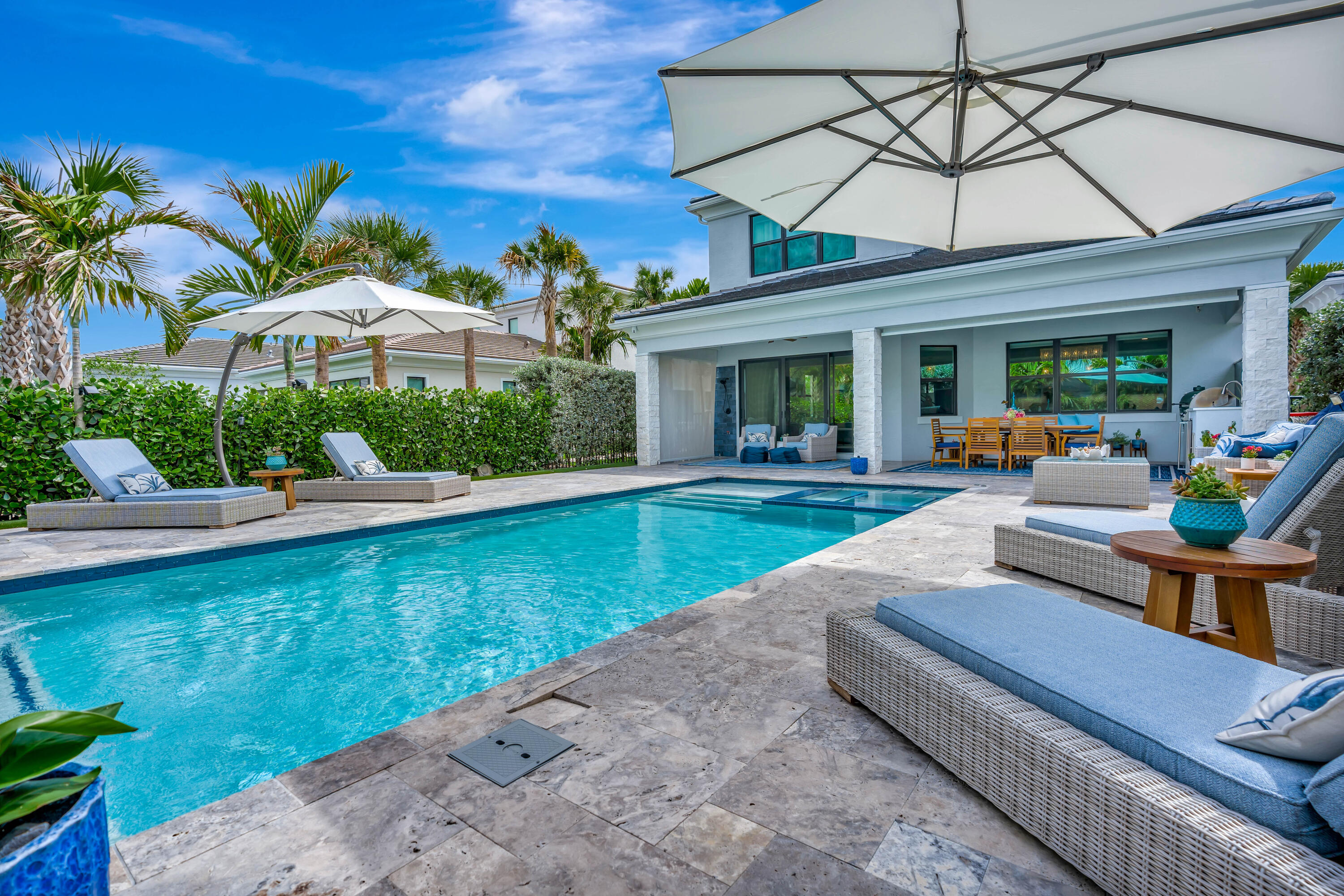 ARTISTRY - Residential