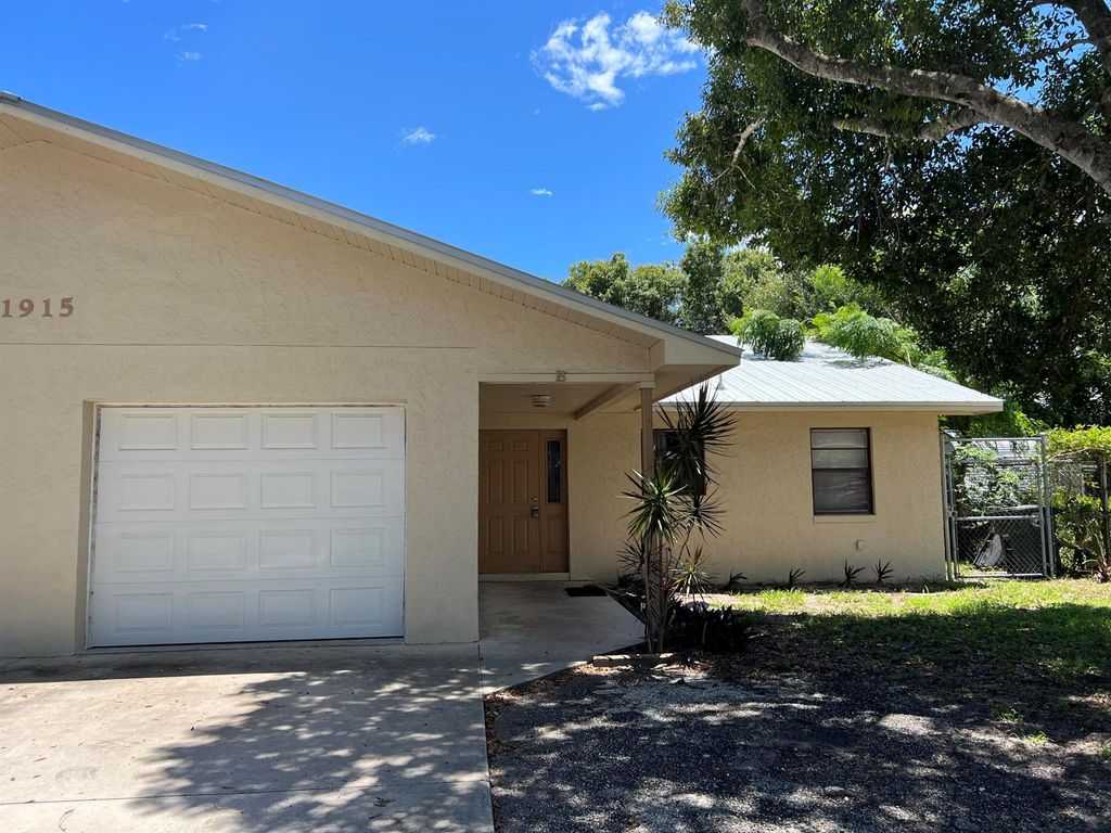Photo of 1915 Fulton Drive #B, Fort Pierce, FL 34950 (MLS # R10998647)