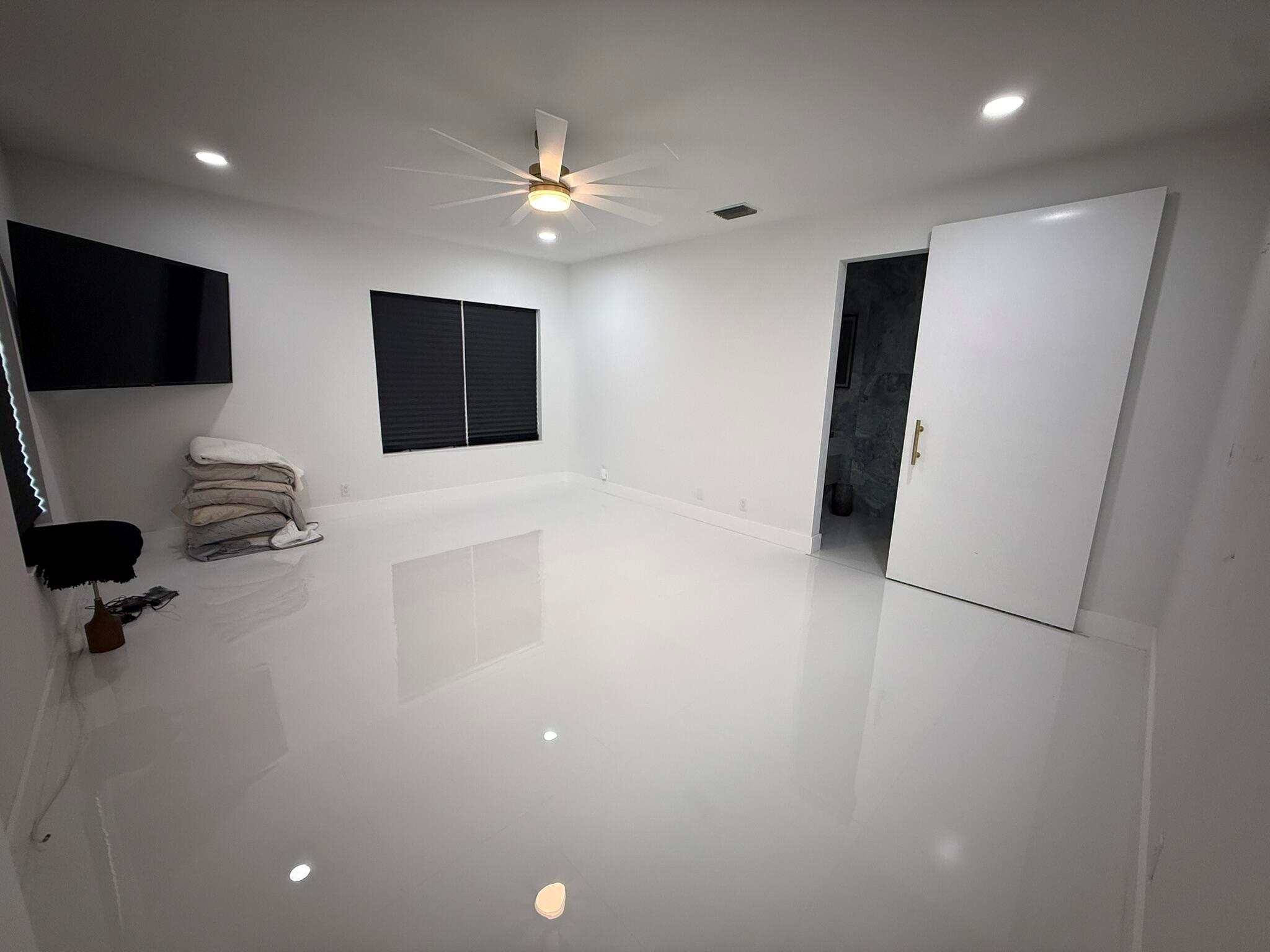 GREENS AT BOCA GOLF AND T - Residential Lease