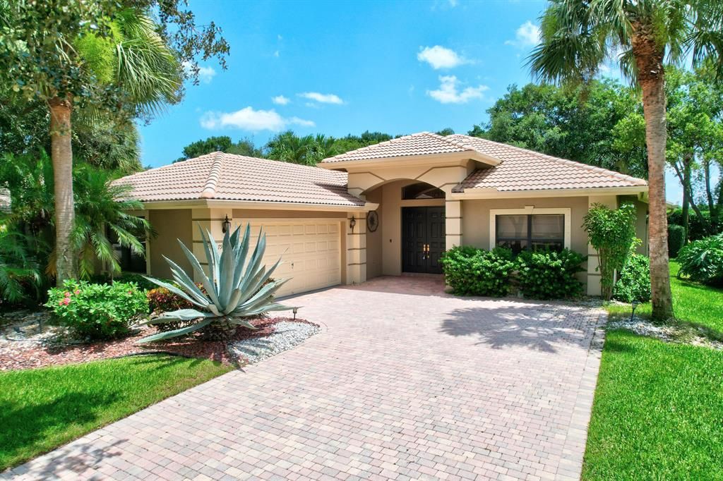 Photo of 7969 S Via Grande, Boynton Beach, FL 33437 (MLS # R10734075)