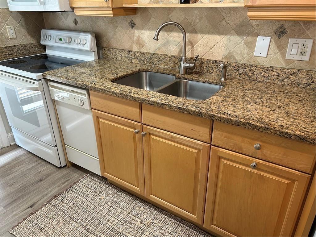 Lighthouse View Condo - Residential Lease