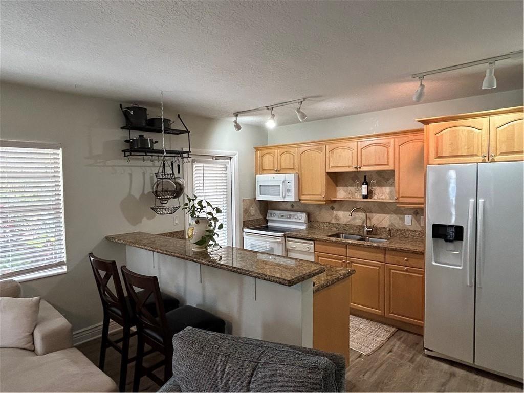Lighthouse View Condo - Residential Lease