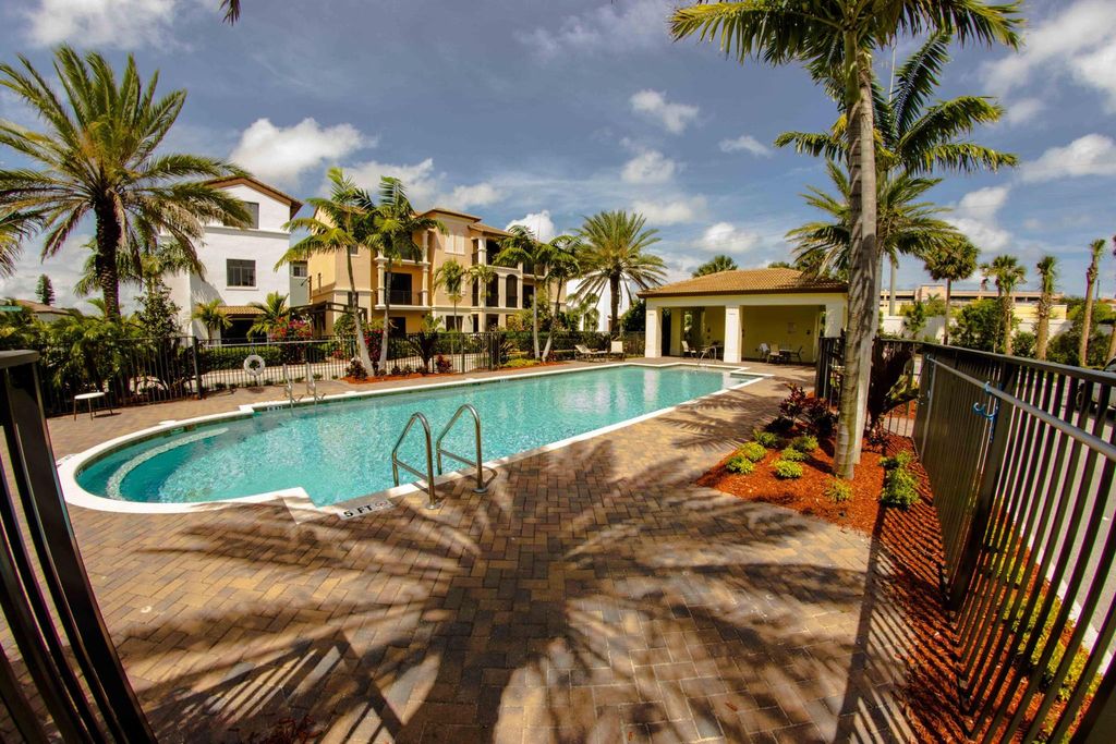 Photo of 122 NW Gardner Street, Boca Raton, FL 33432 (MLS # R11129096)