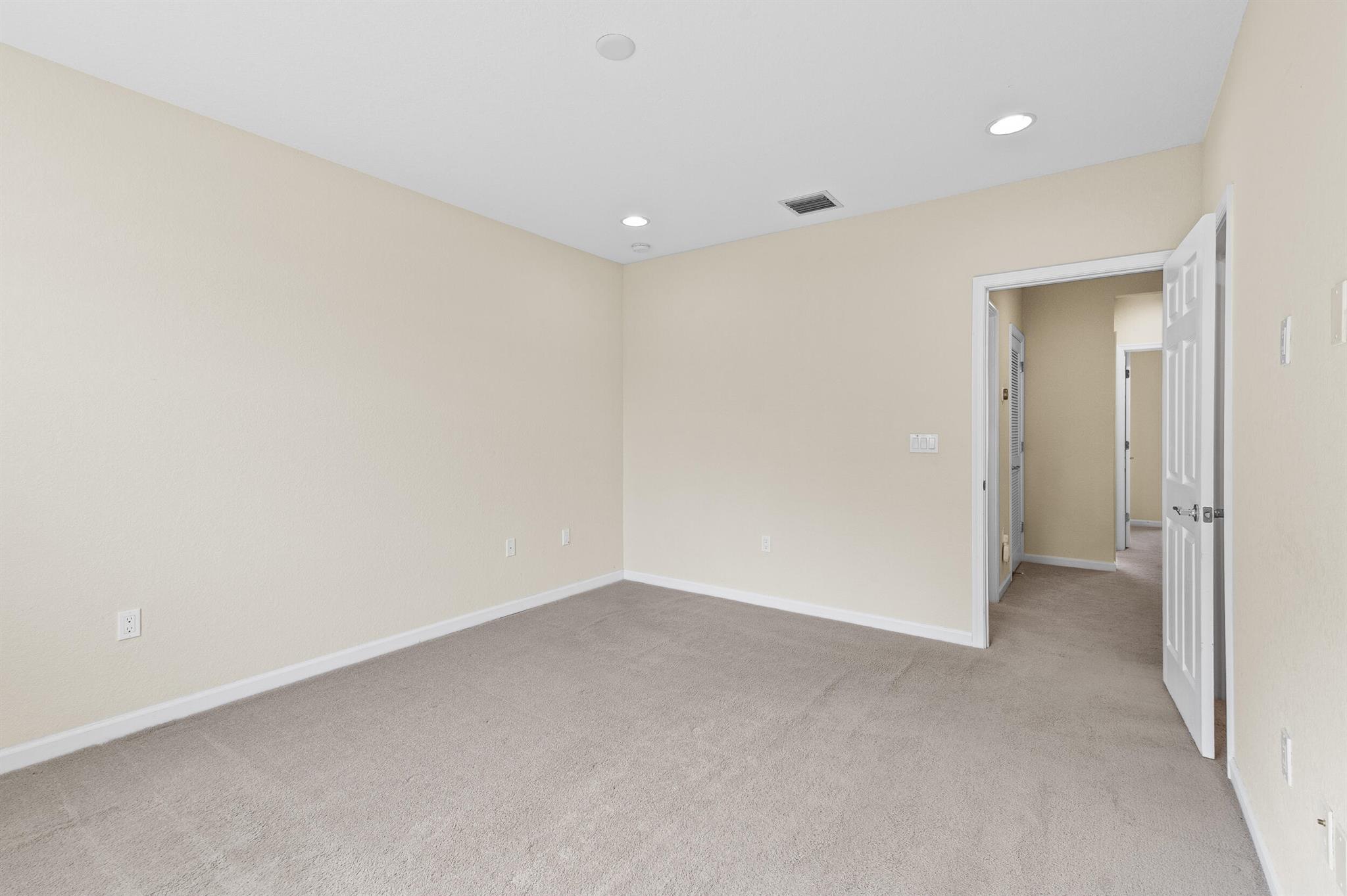 VIZCAYA FALLS PLAT 3 - Residential