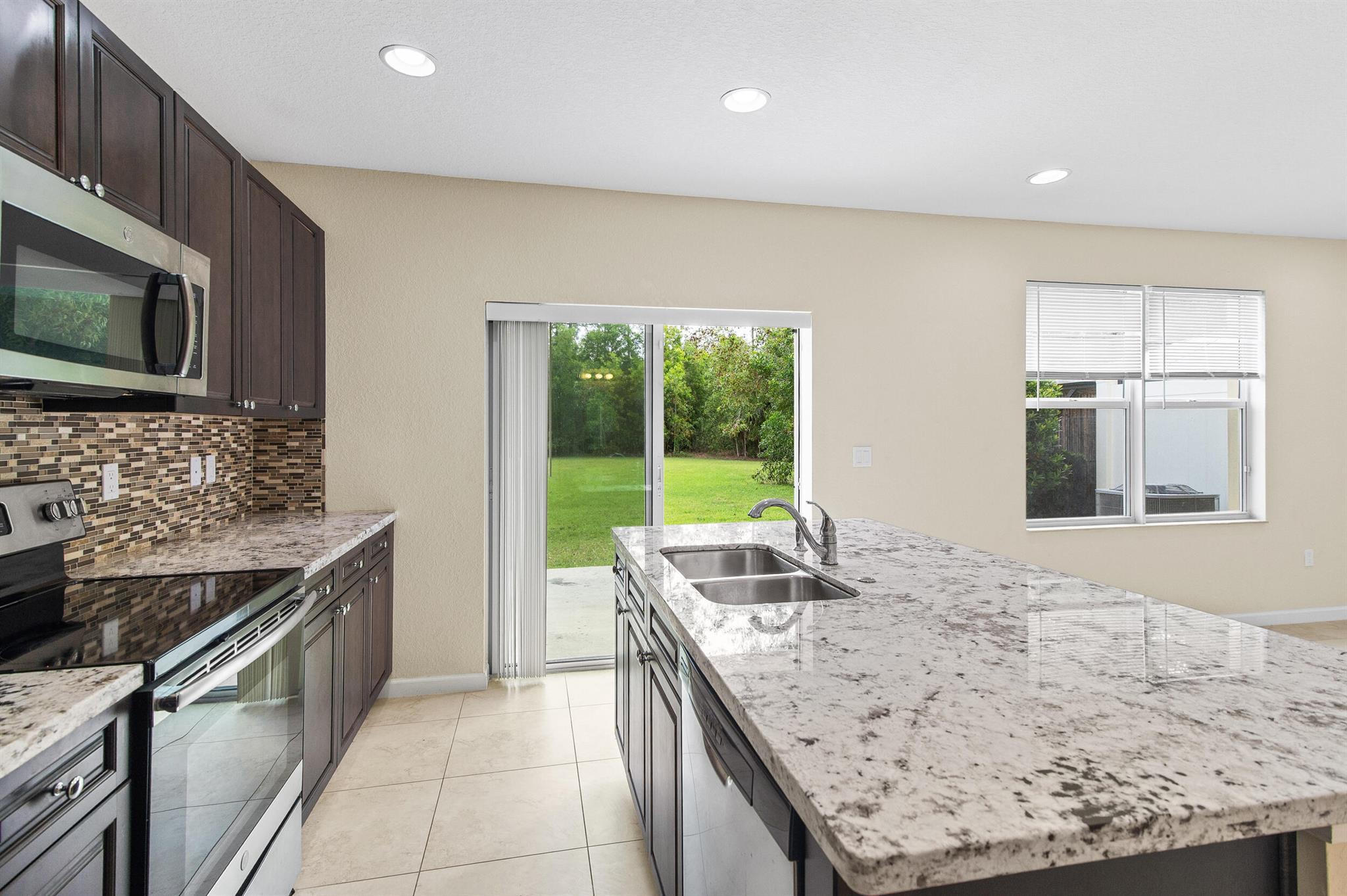 VIZCAYA FALLS PLAT 3 - Residential