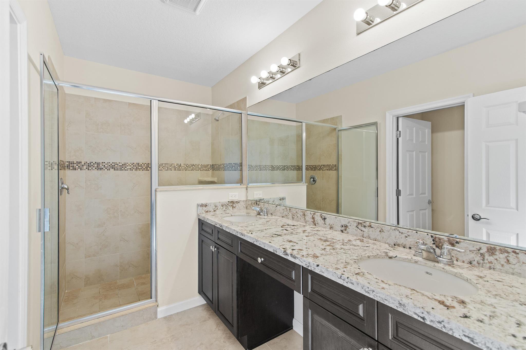 VIZCAYA FALLS PLAT 3 - Residential