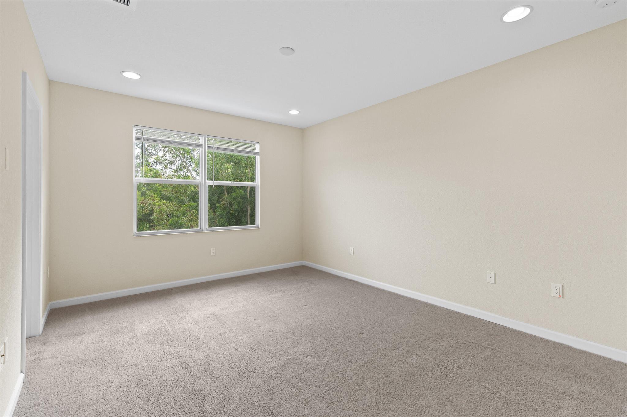 VIZCAYA FALLS PLAT 3 - Residential