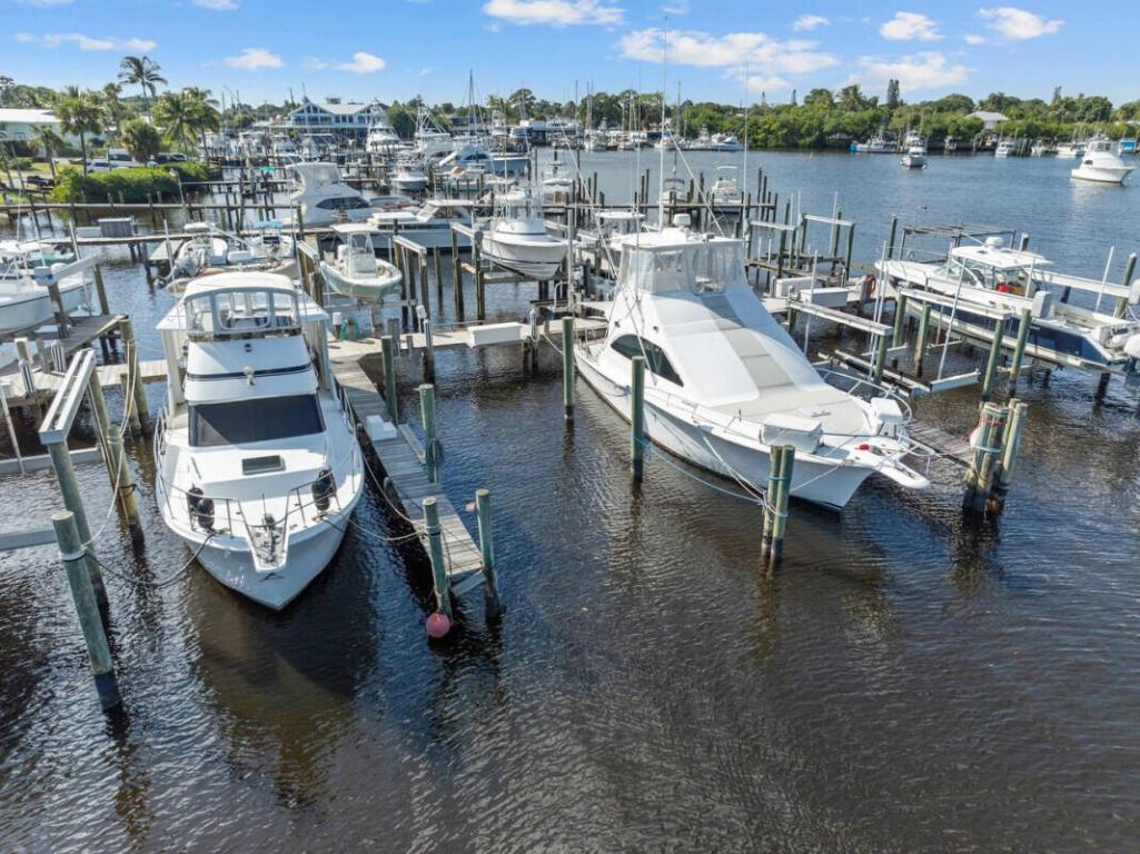 PORT MANATEE CONDO - Residential