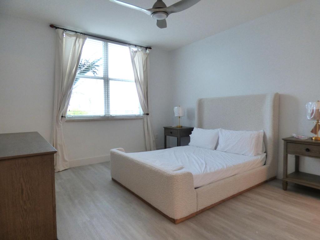 MOORINGS AT LANTANA CONDO 1 - Residential Lease