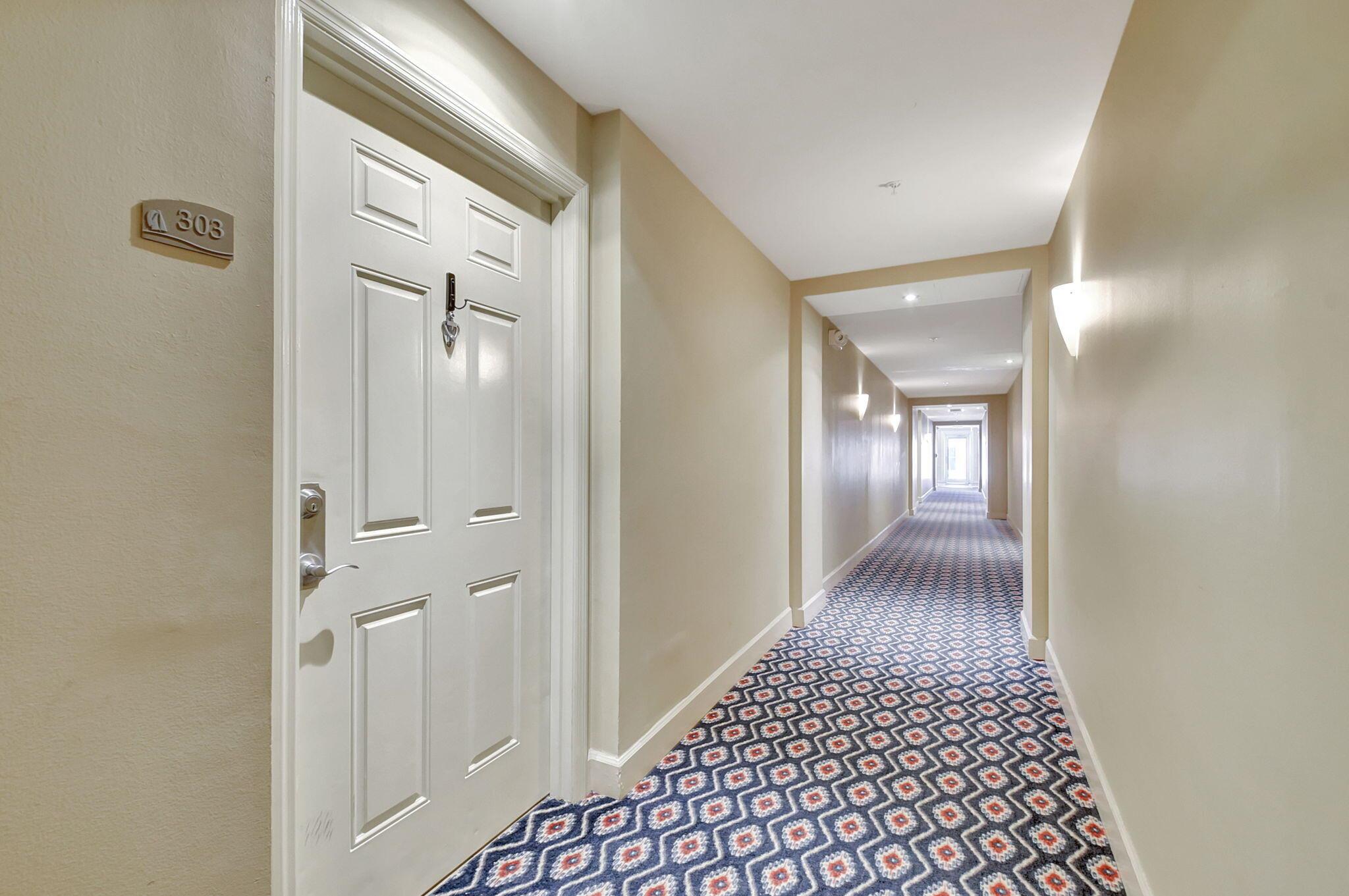 MOORINGS AT LANTANA CONDO - Residential Lease