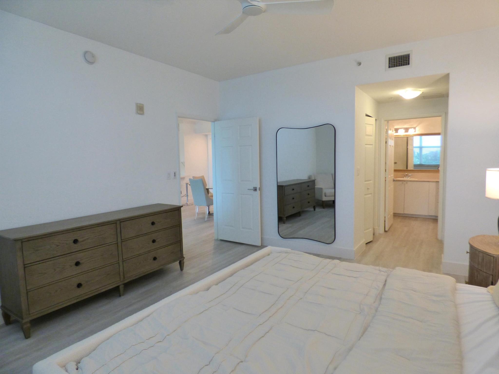 MOORINGS AT LANTANA CONDO - Residential Lease