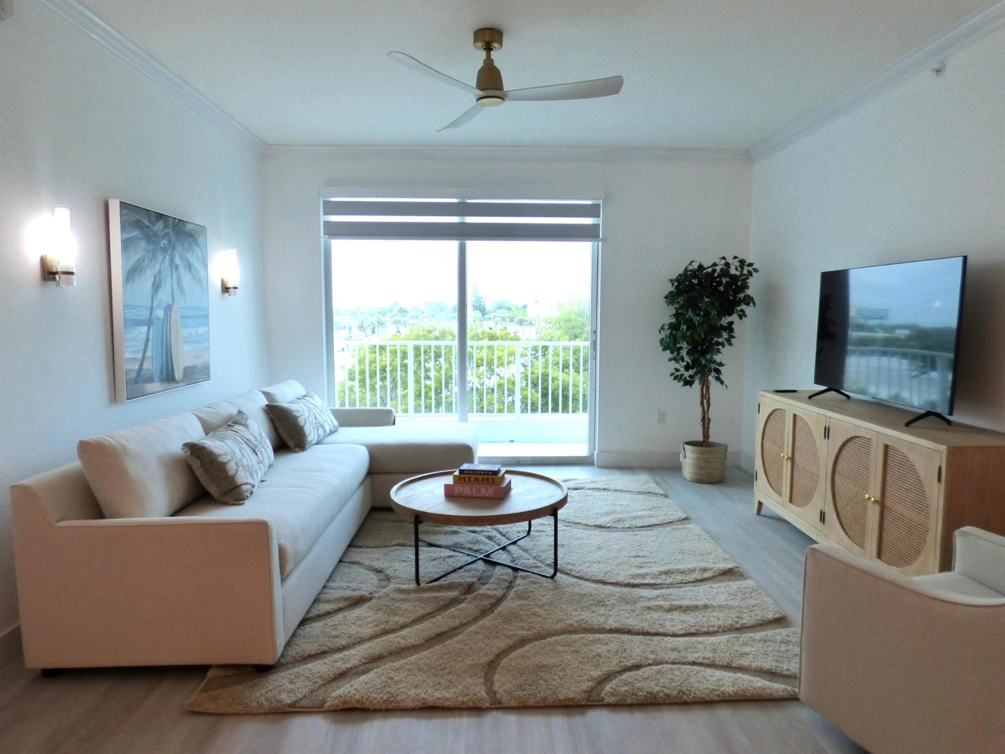 MOORINGS AT LANTANA CONDO - Residential Lease