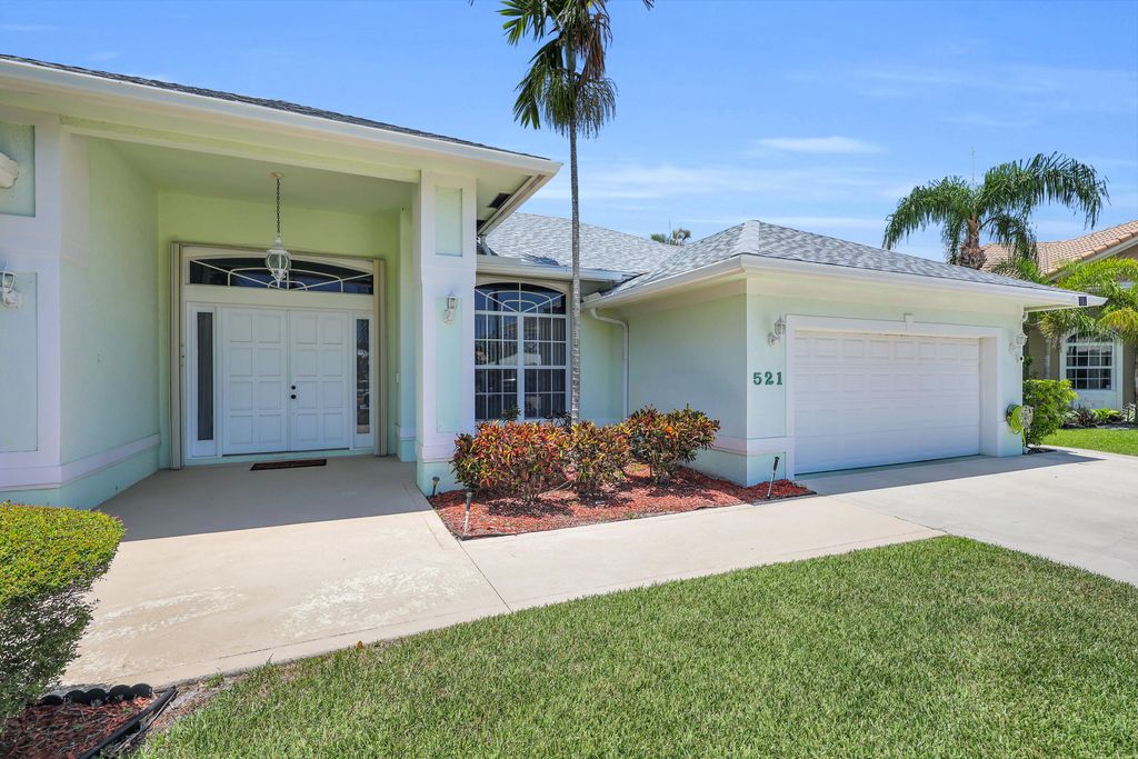Photo of 521 Cypress Circle, Tequesta, FL 33469 (MLS # B26049524)