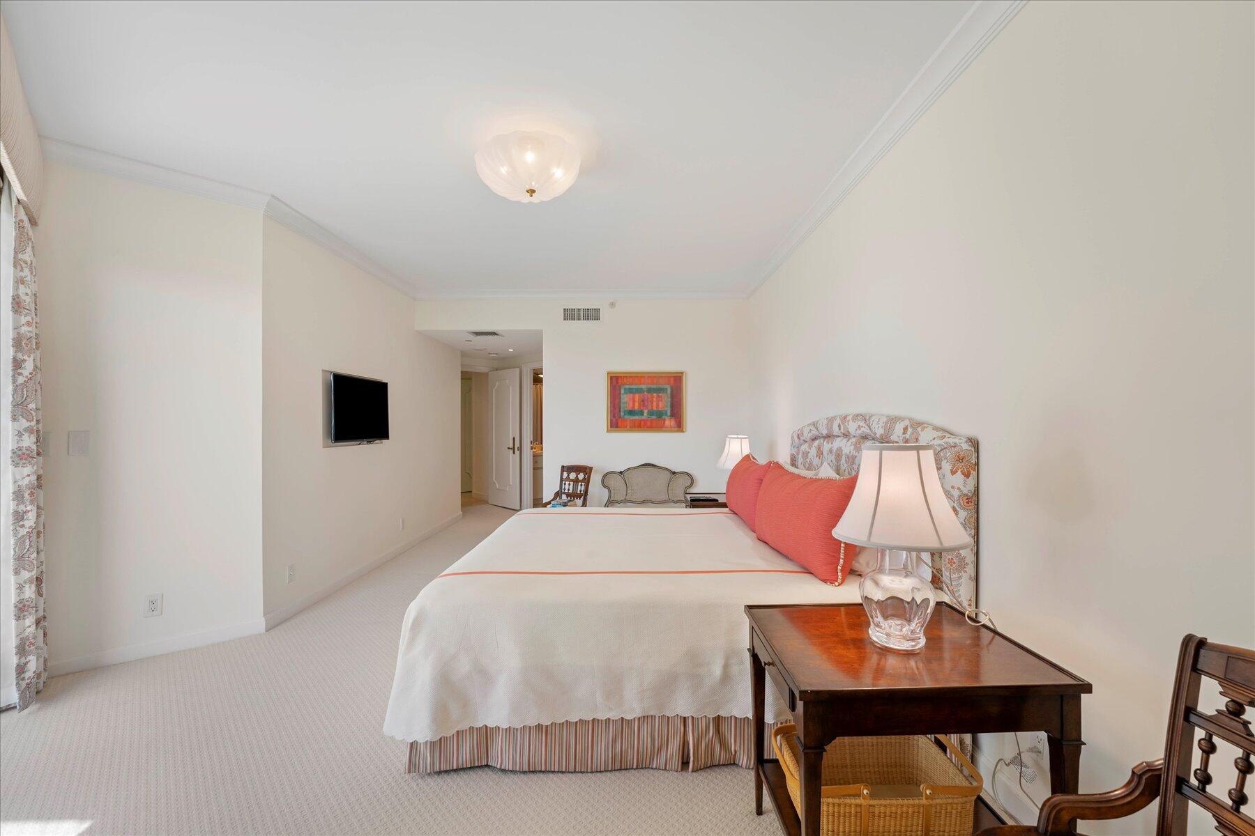 TWENTY SEVEN SEVENTY SOUTH OCEAN BLVD - Residential