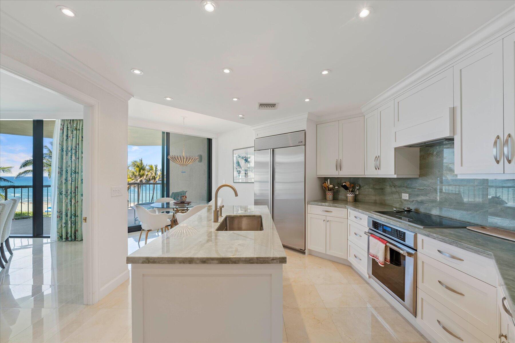 TWENTY SEVEN SEVENTY SOUTH OCEAN BLVD - Residential