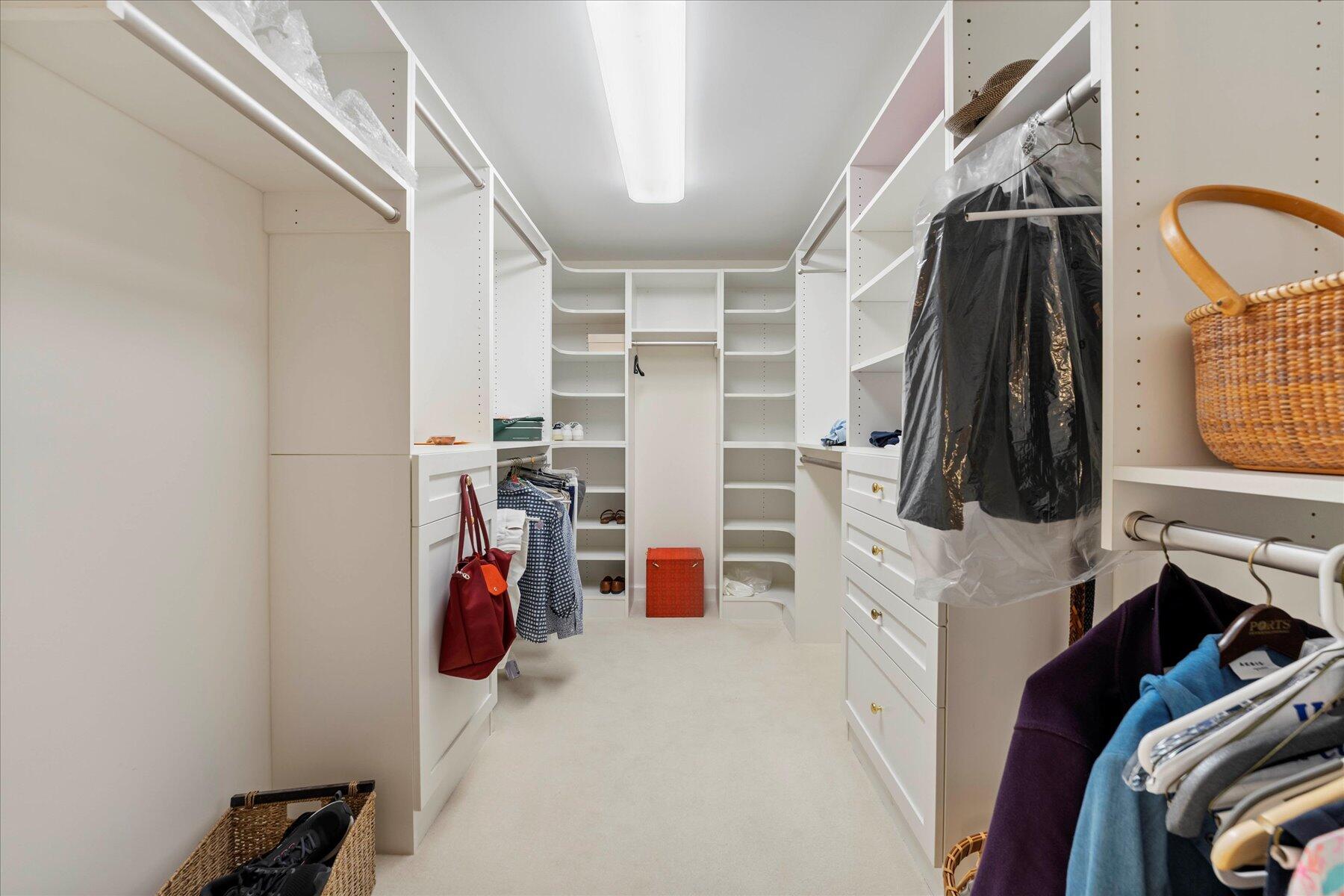 TWENTY SEVEN SEVENTY SOUTH OCEAN BLVD - Residential