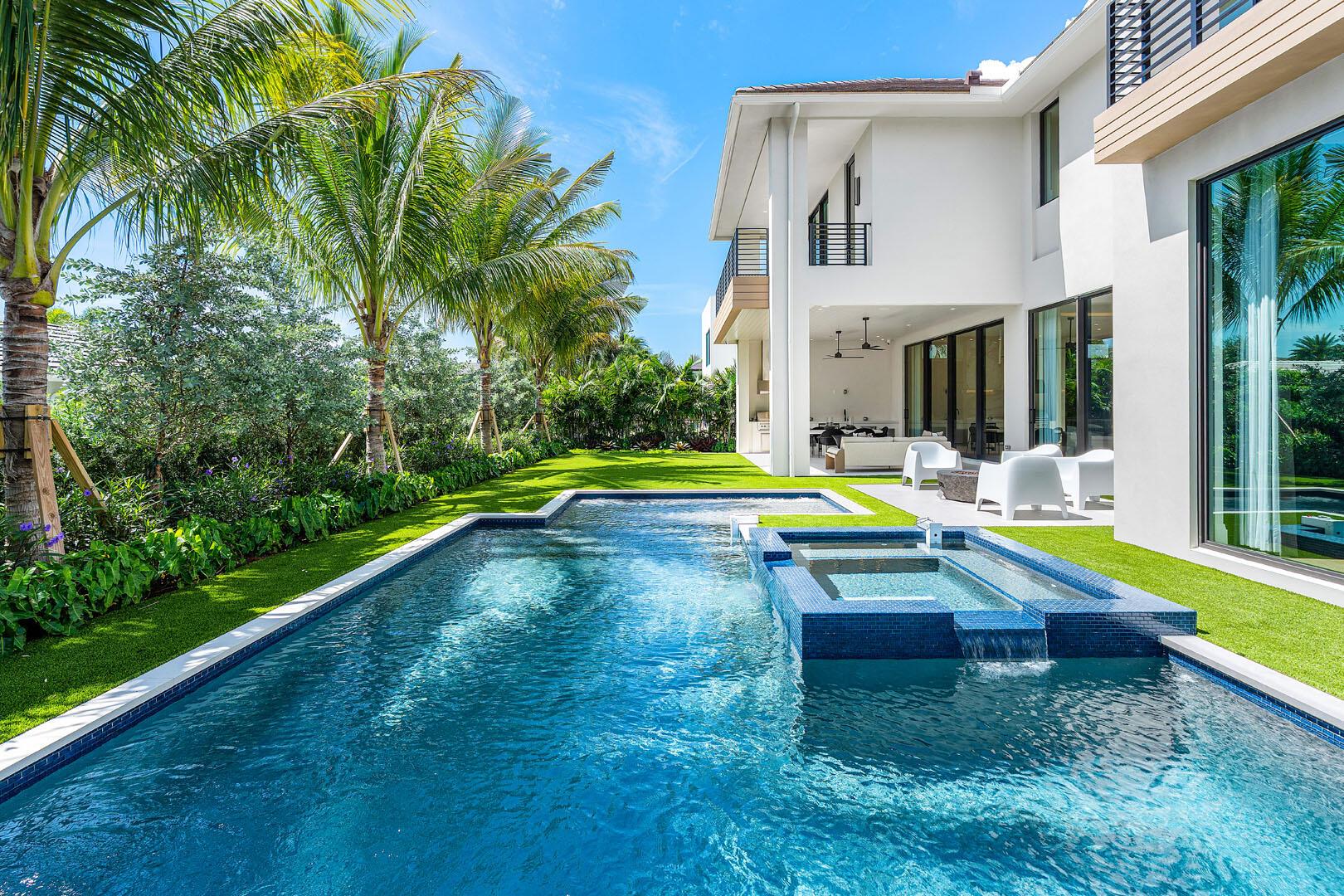 ROYAL PALM YACHT & COUNTR - Residential