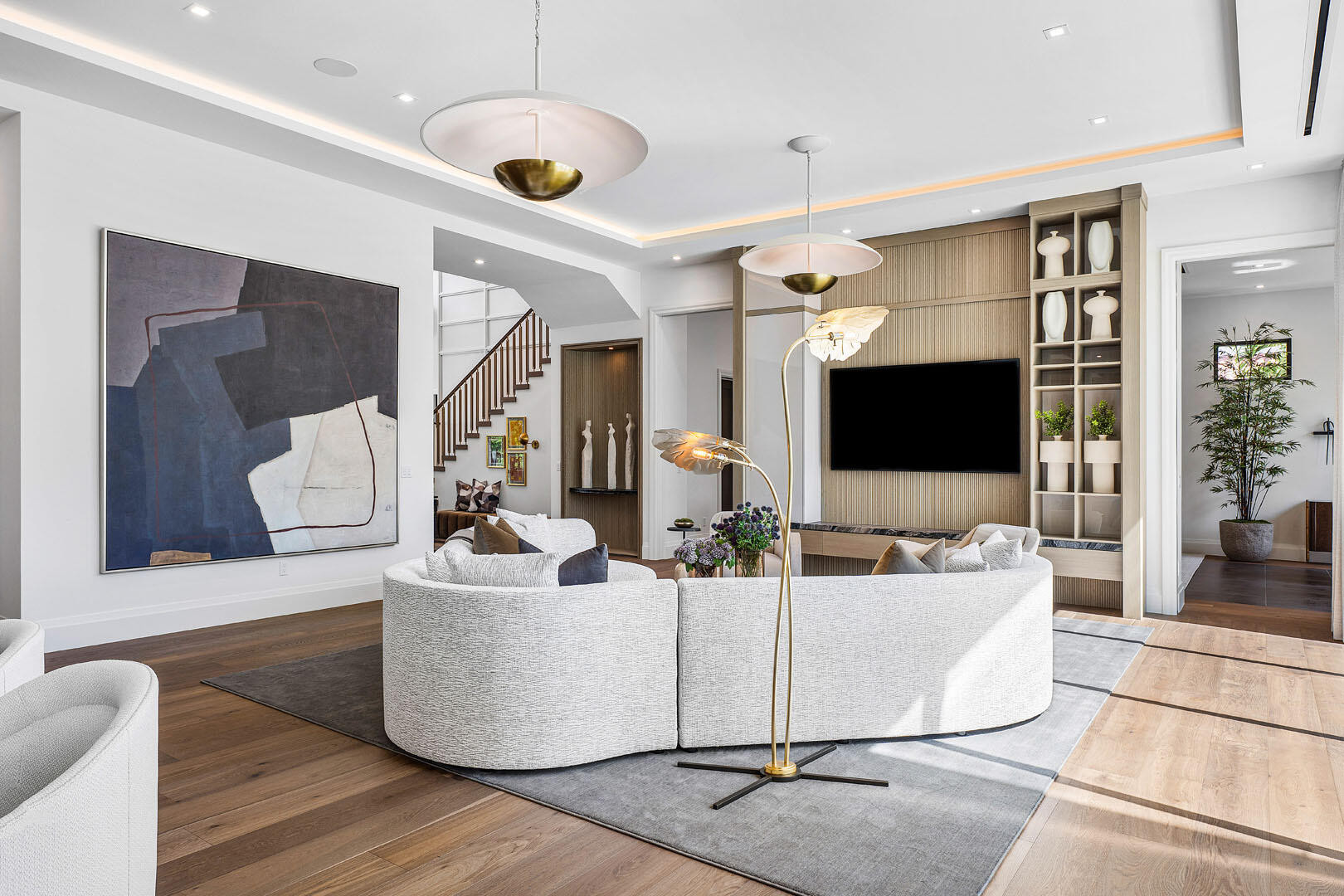 ROYAL PALM YACHT & COUNTRY CLUB - Residential