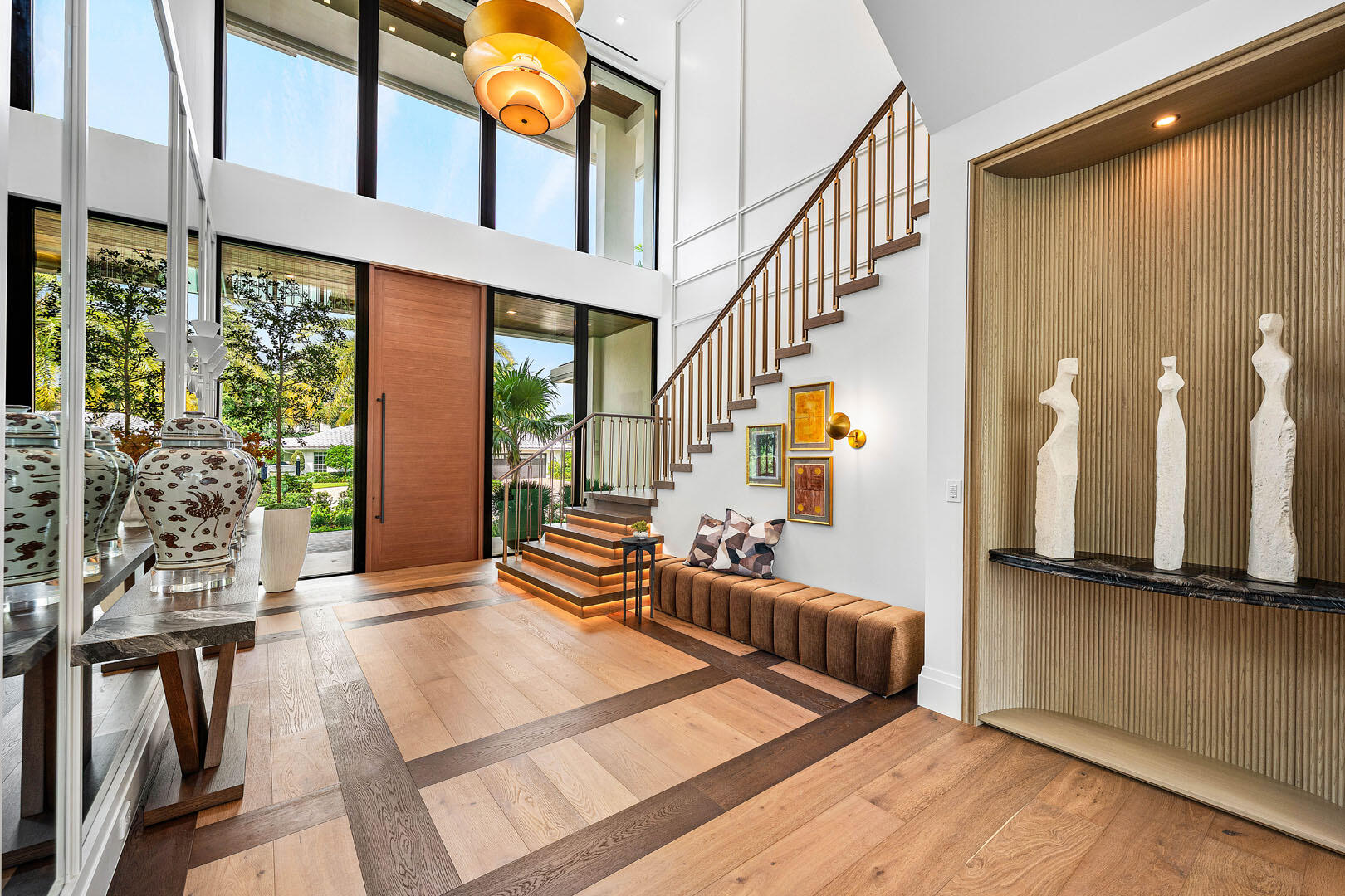 ROYAL PALM YACHT & COUNTRY CLUB - Residential