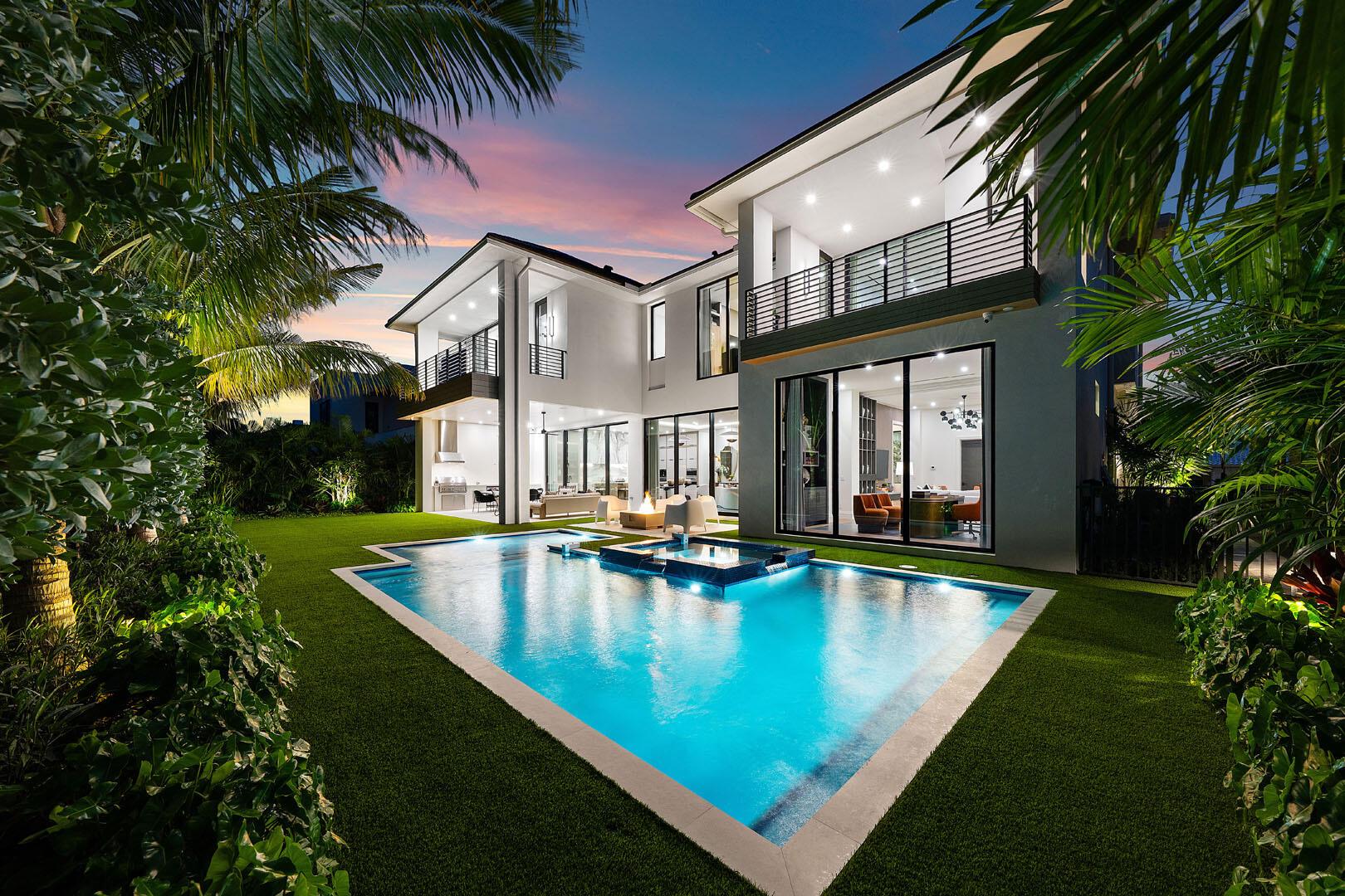ROYAL PALM YACHT & COUNTR - Residential