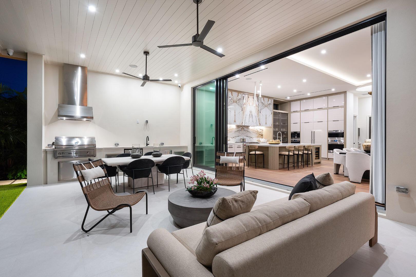 ROYAL PALM YACHT & COUNTR - Residential