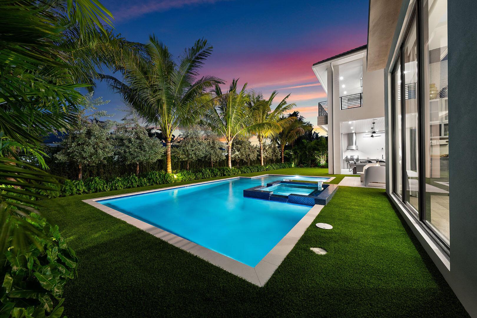 ROYAL PALM YACHT & COUNTR - Residential
