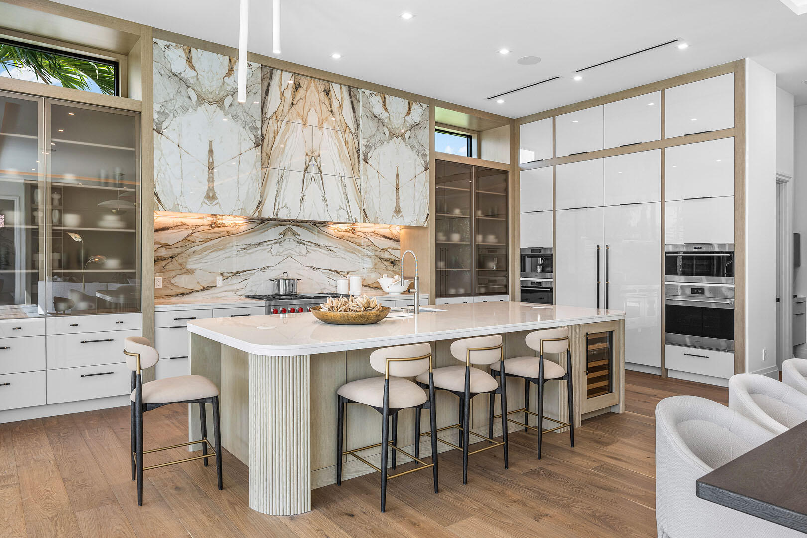 ROYAL PALM YACHT & COUNTRY CLUB - Residential