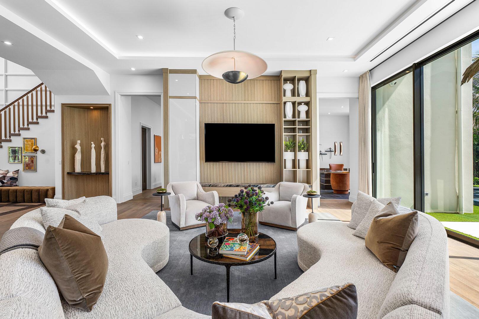 ROYAL PALM YACHT & COUNTR - Residential