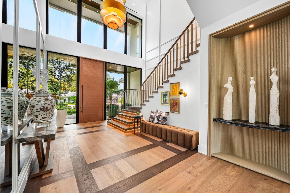 ROYAL PALM YACHT & COUNTRY CLUB - Residential