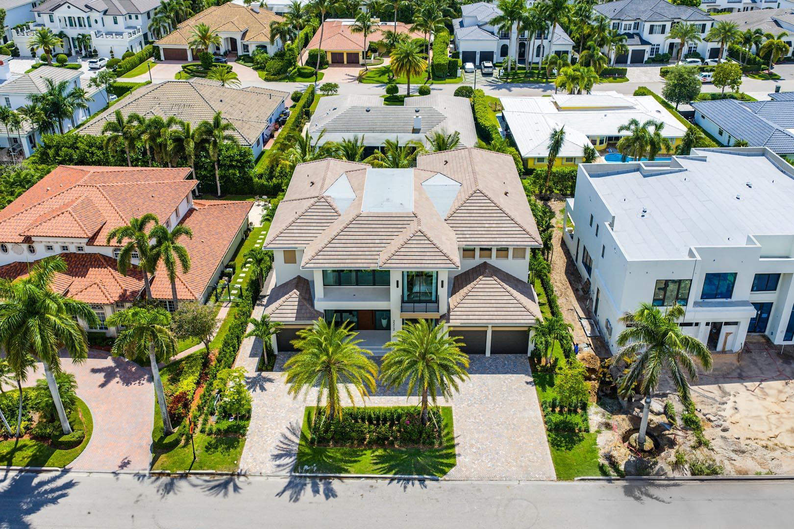 ROYAL PALM YACHT & COUNTR - Residential