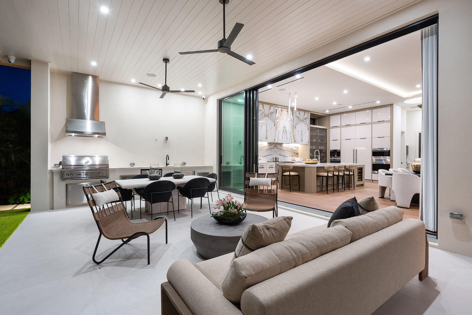 ROYAL PALM YACHT & COUNTRY CLUB - Residential