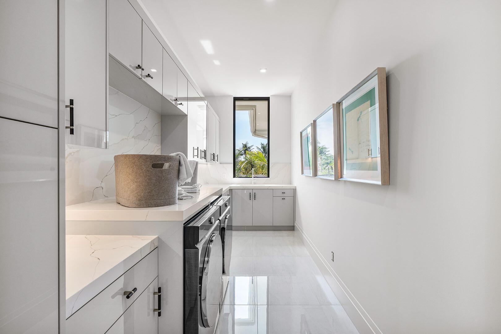 ROYAL PALM YACHT & COUNTR - Residential