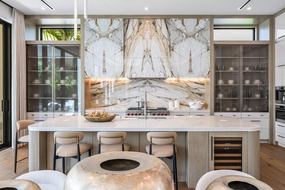 ROYAL PALM YACHT & COUNTRY CLUB - Residential