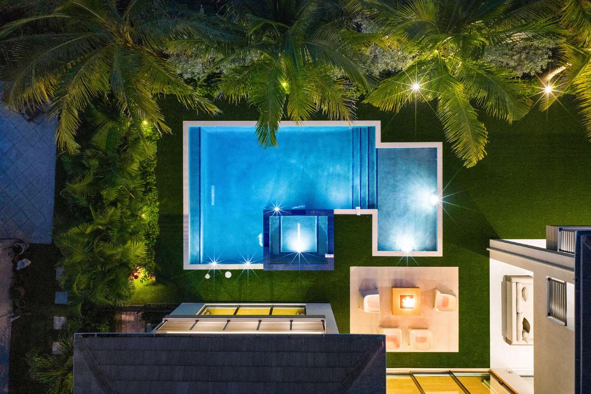 ROYAL PALM YACHT & COUNTRY CLUB - Residential