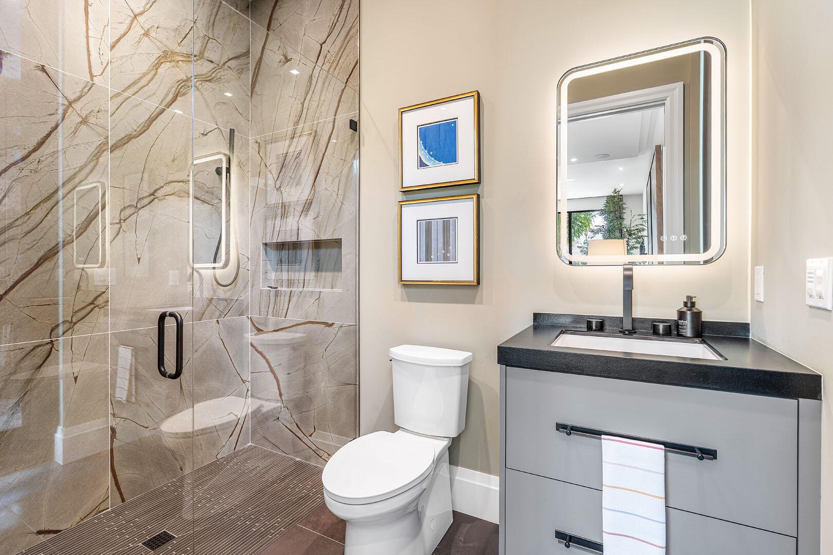 ROYAL PALM YACHT & COUNTR - Residential