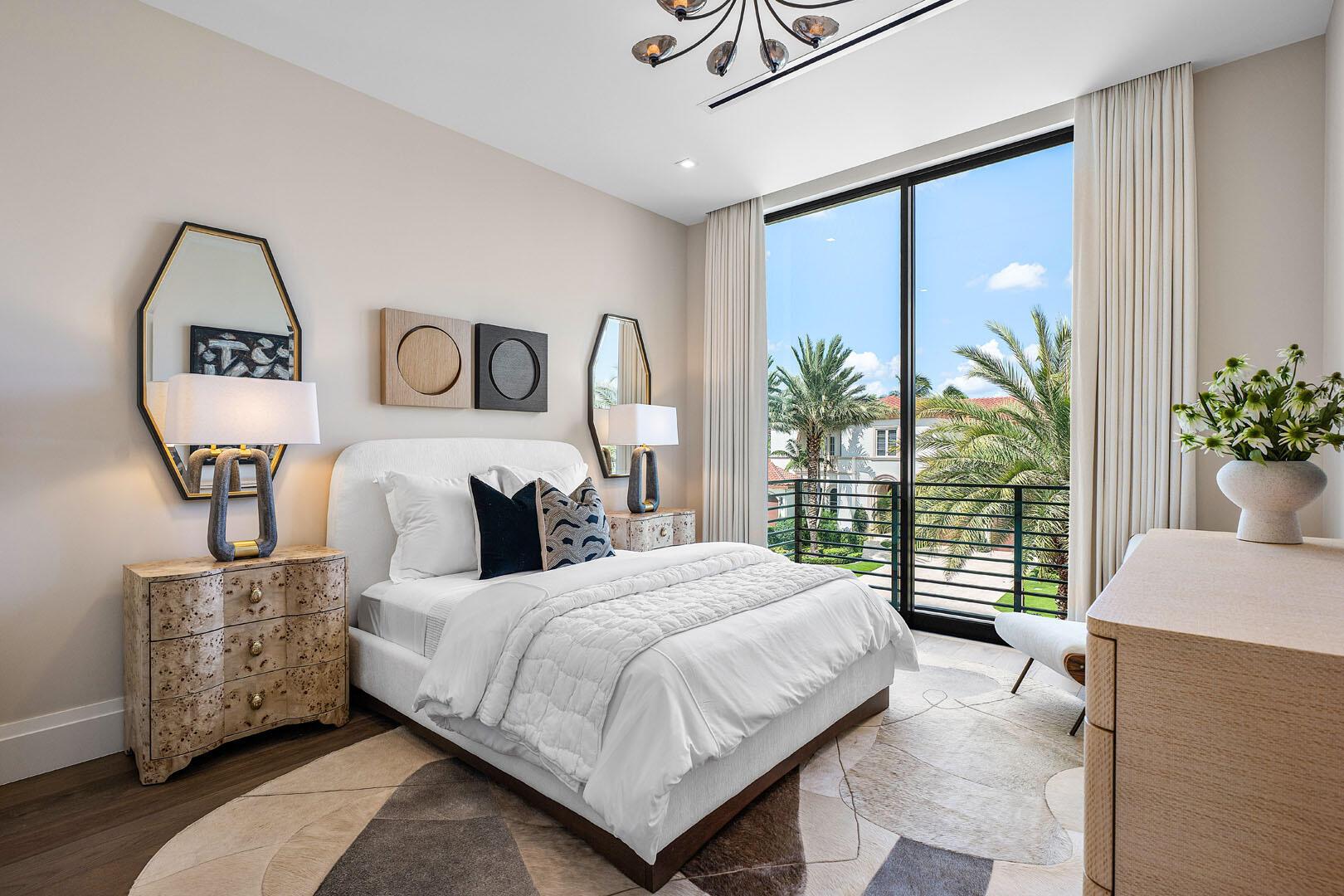 ROYAL PALM YACHT & COUNTR - Residential